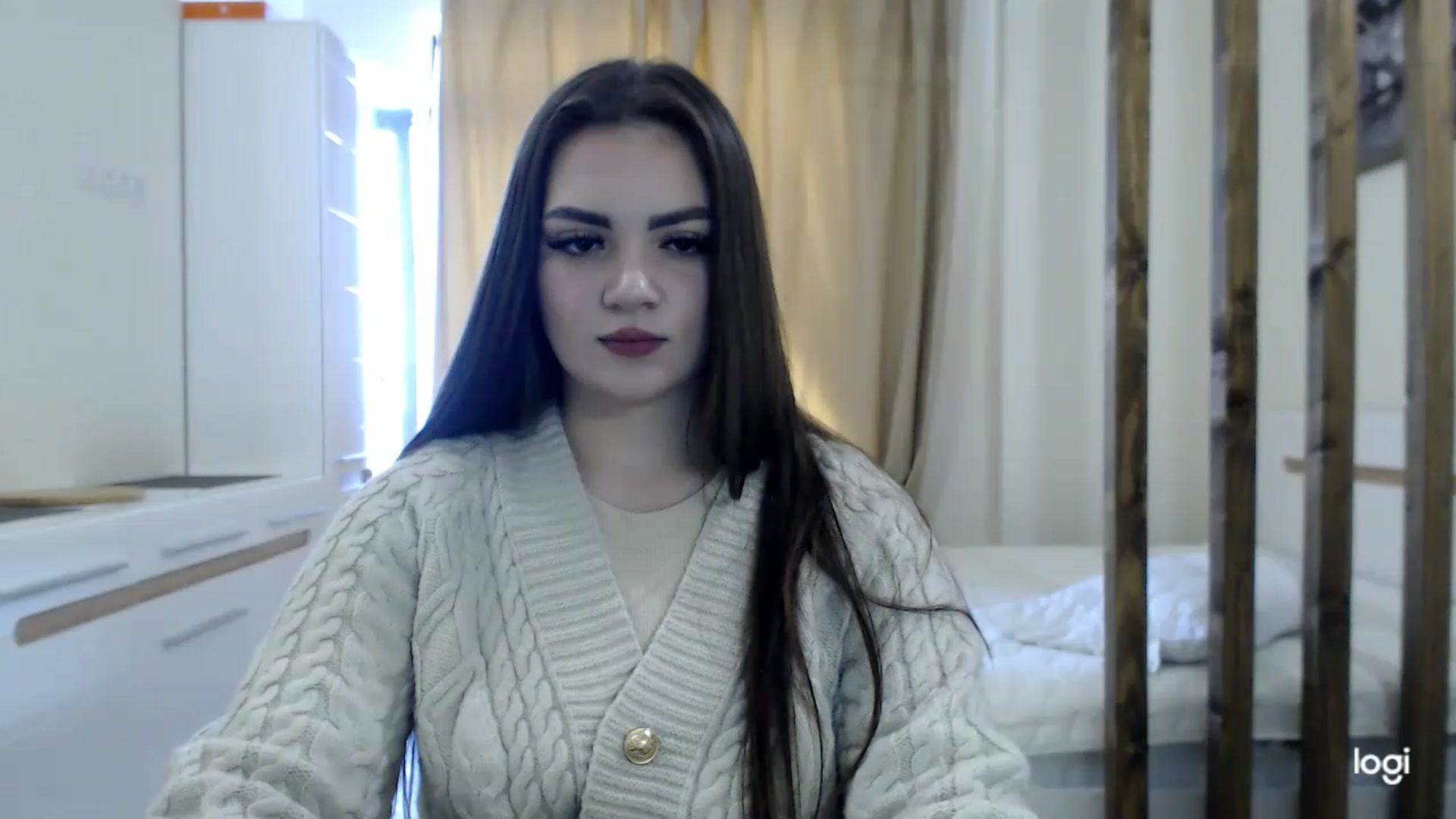 Gallery image thumbnail from CutieMoonX's myfreecams stream on, 02/25/2023, 12:21 image 3 of 20