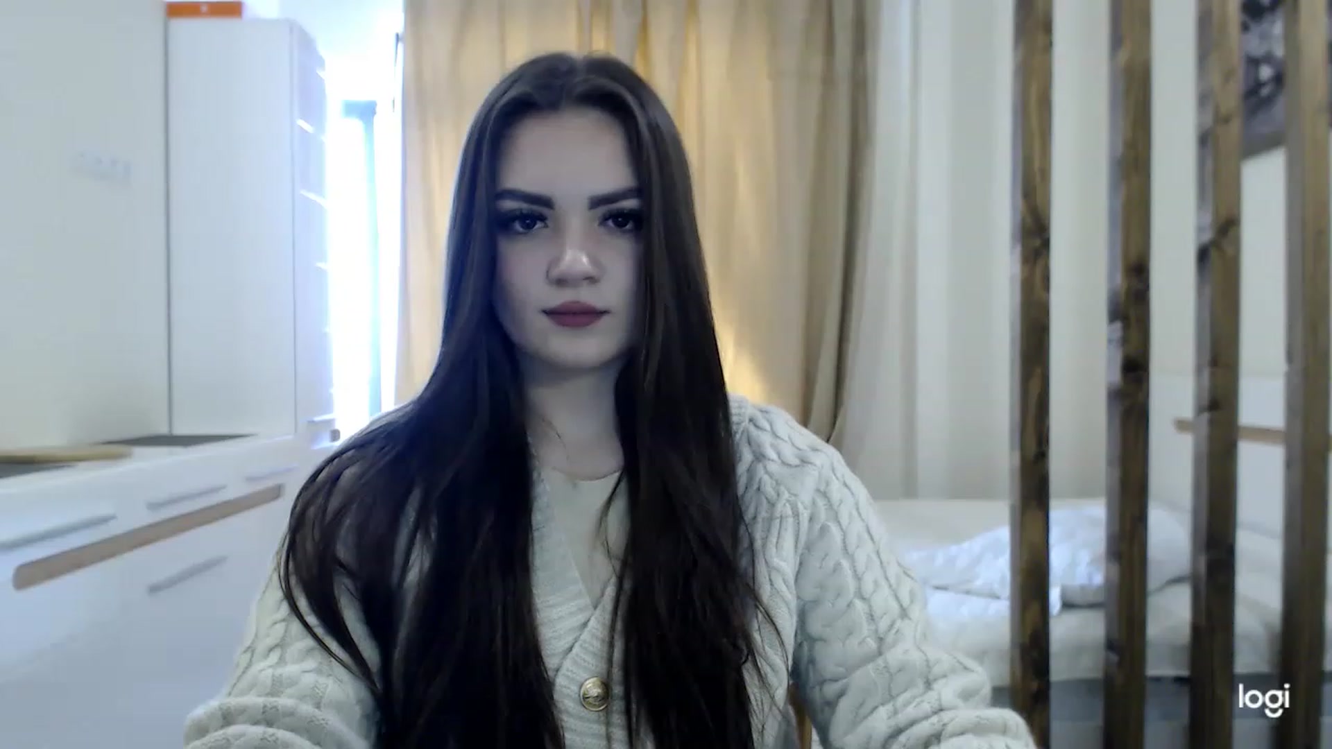 Gallery image thumbnail from CutieMoonX's myfreecams stream on, 02/25/2023, 12:21 image 7 of 20