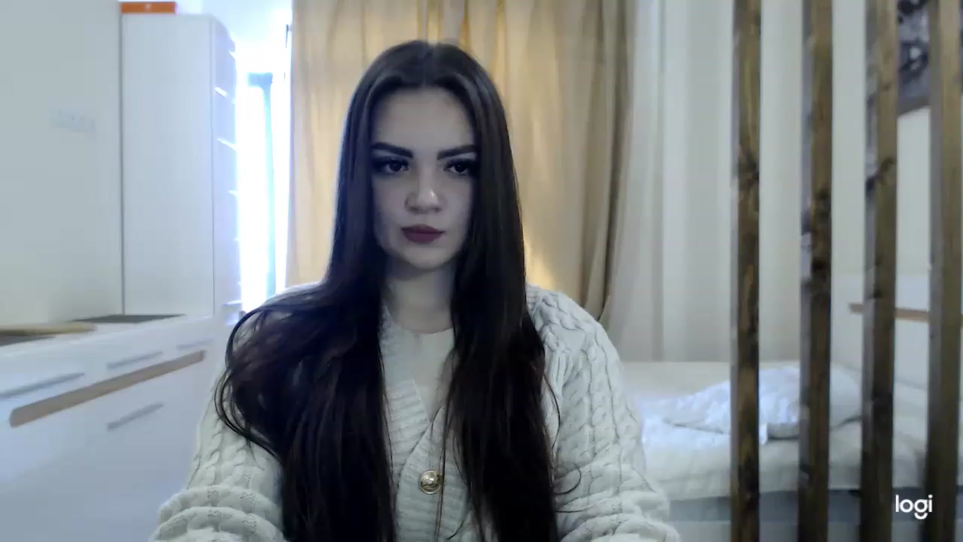 Gallery image thumbnail from CutieMoonX's myfreecams stream on, 02/25/2023, 12:21 image 4 of 20