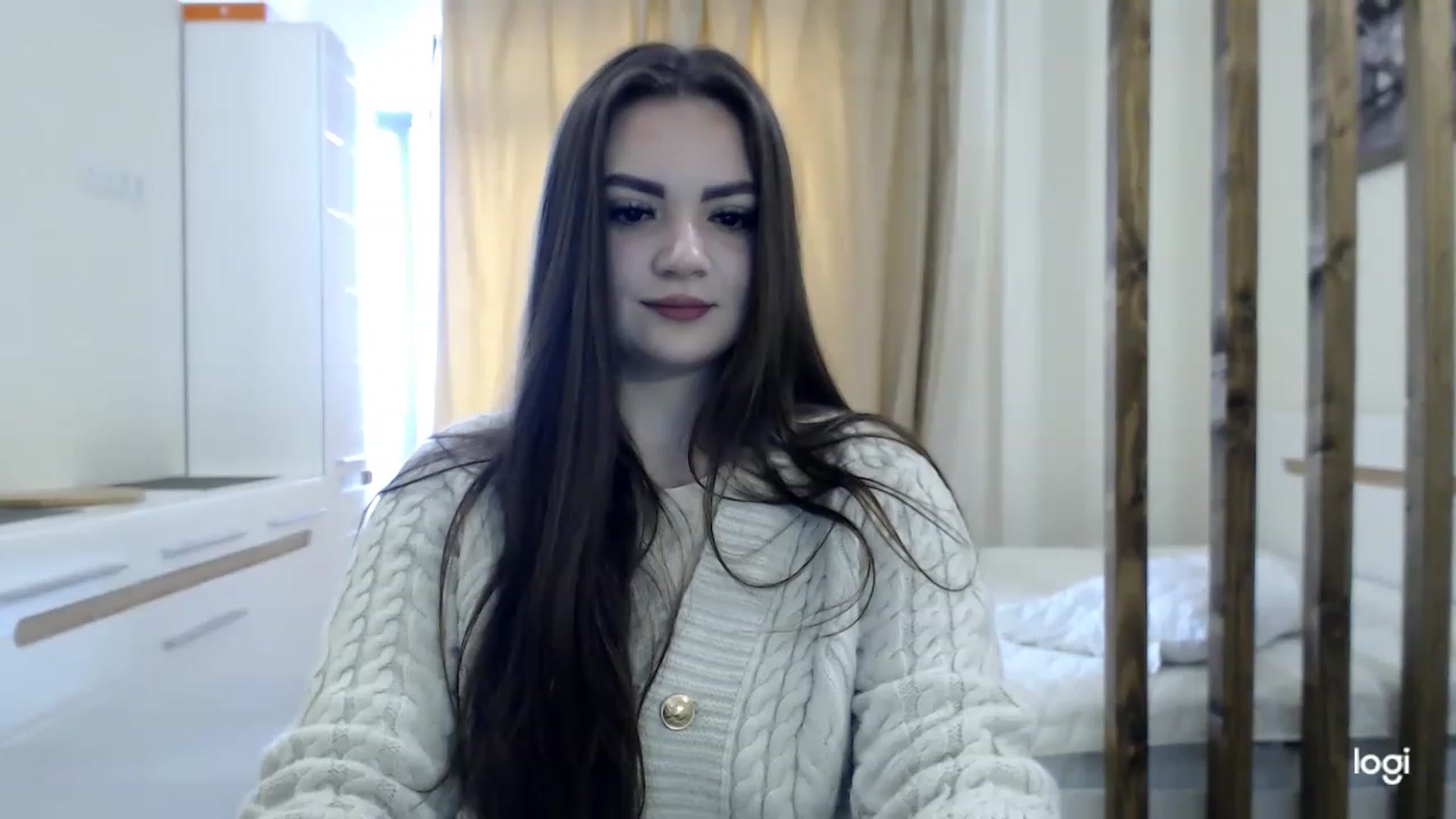 Gallery image thumbnail from CutieMoonX's myfreecams stream on, 02/25/2023, 12:21 image 16 of 20