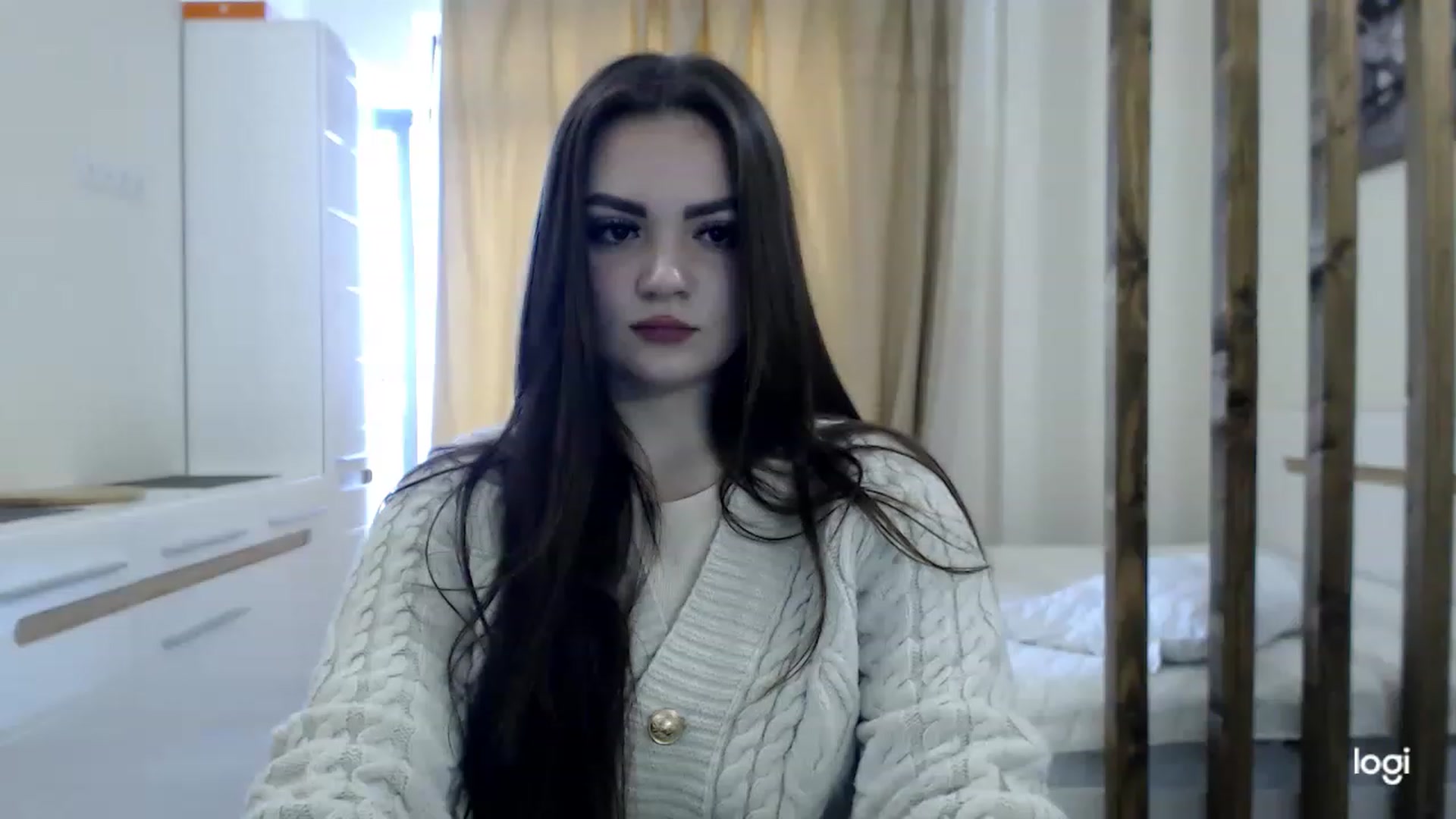 Gallery image thumbnail from CutieMoonX's myfreecams stream on, 02/25/2023, 12:21 image 10 of 20