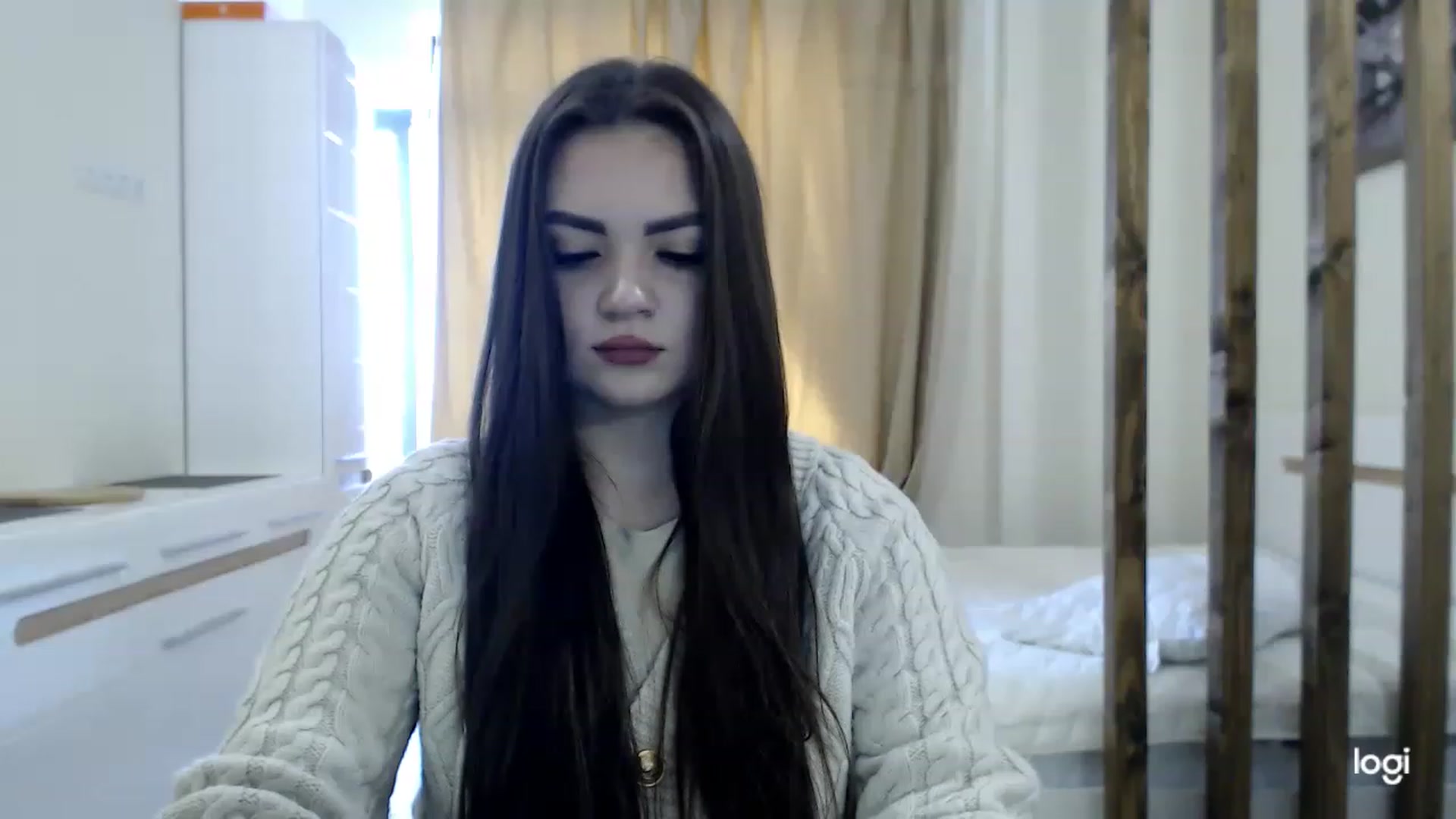 Gallery image thumbnail from CutieMoonX's myfreecams stream on, 02/25/2023, 12:21 image 8 of 20