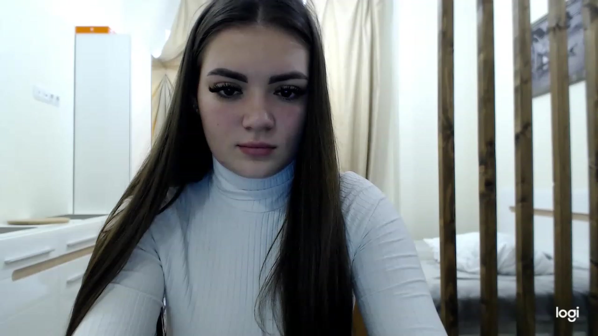 Gallery image thumbnail from CutieMoonX's myfreecams stream on, 02/26/2023, 10:32 image 19 of 20