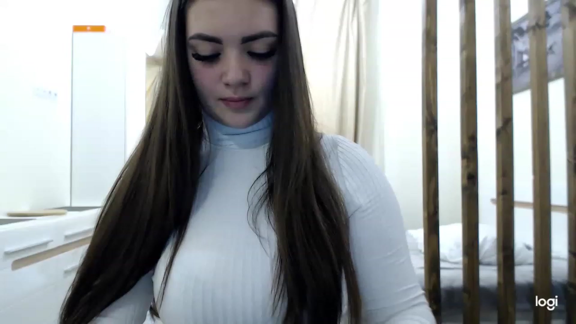 Gallery image thumbnail from CutieMoonX's myfreecams stream on, 02/26/2023, 10:32 image 16 of 20