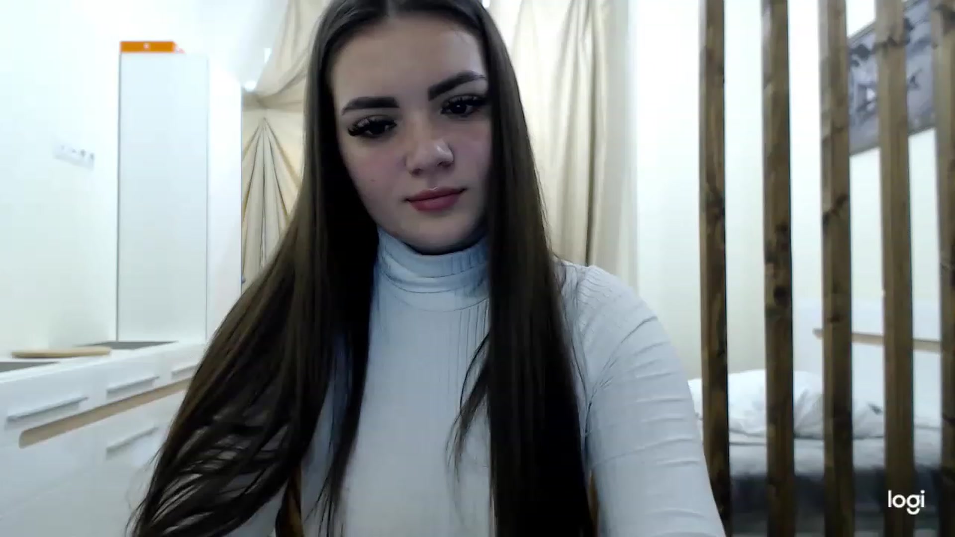 Gallery image thumbnail from CutieMoonX's myfreecams stream on, 02/26/2023, 10:32 image 2 of 20