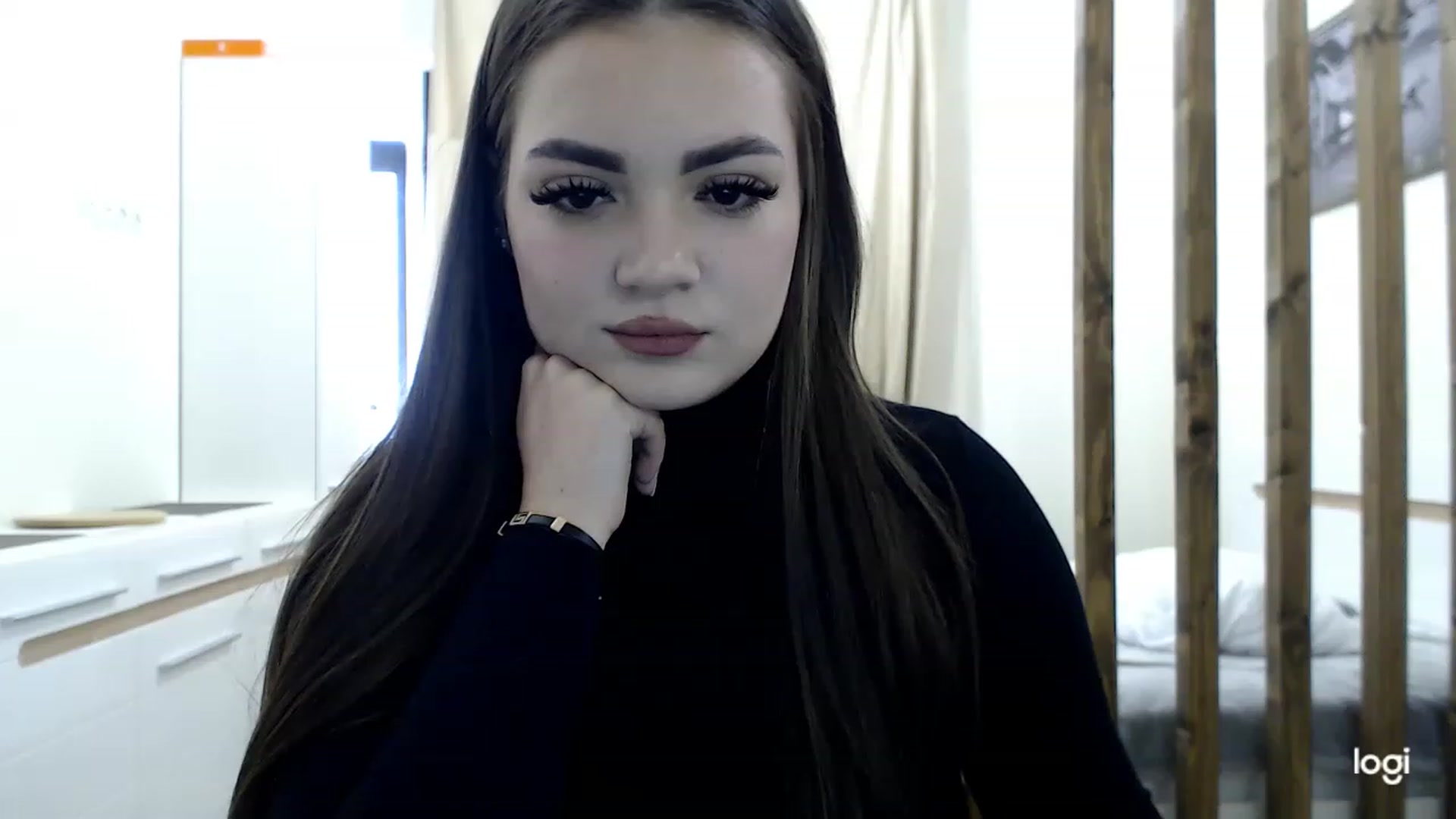 Gallery image thumbnail from CutieMoonX's myfreecams stream on, 02/27/2023, 11:46 image 16 of 20