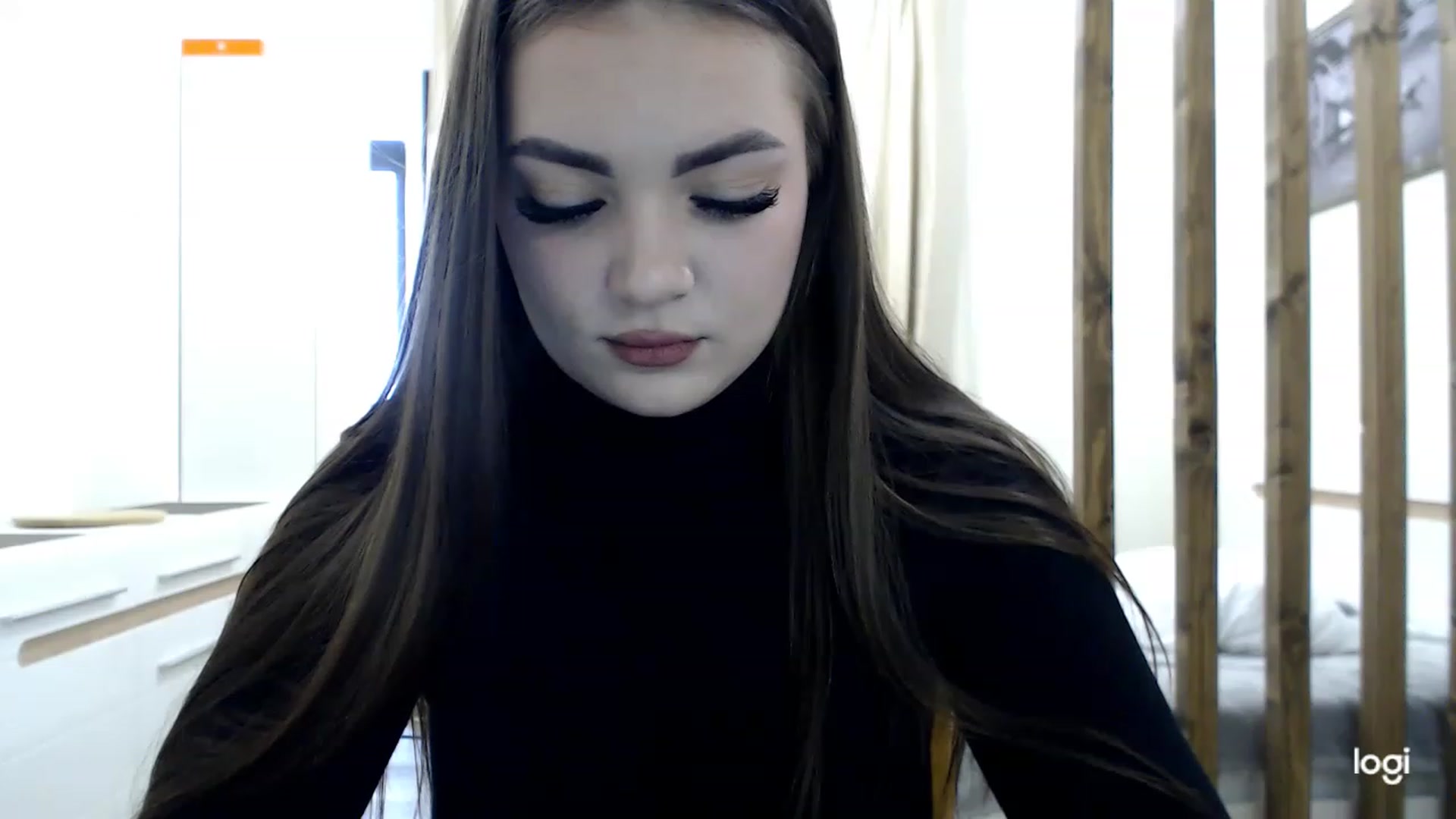 Gallery image thumbnail from CutieMoonX's myfreecams stream on, 02/27/2023, 11:46 image 4 of 20