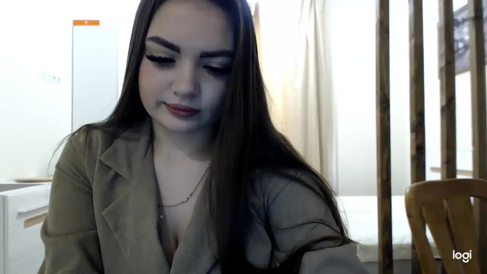 Gallery image thumbnail from CutieMoonX's myfreecams stream on, 02/28/2023, 09:29 image 13 of 20