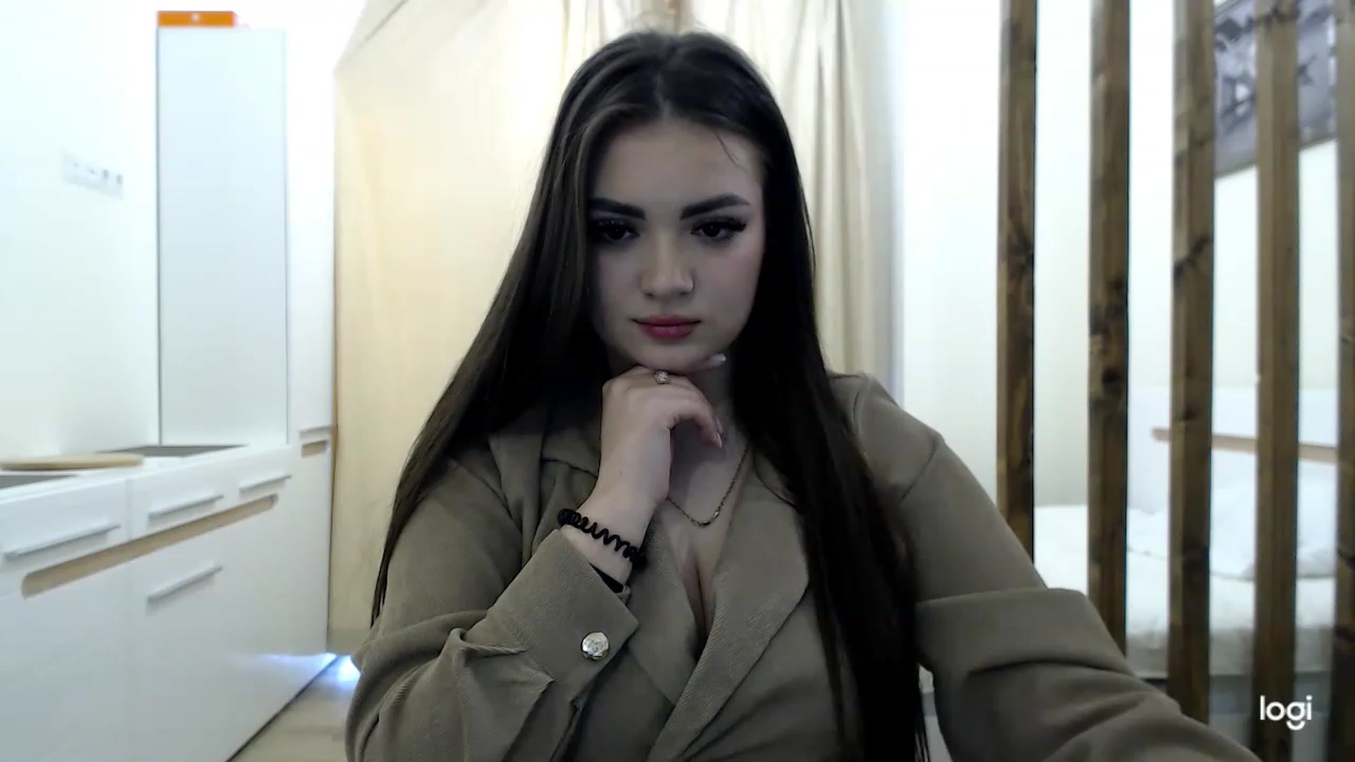 Gallery image thumbnail from CutieMoonX's myfreecams stream on, 03/01/2023, 12:10 image 17 of 20
