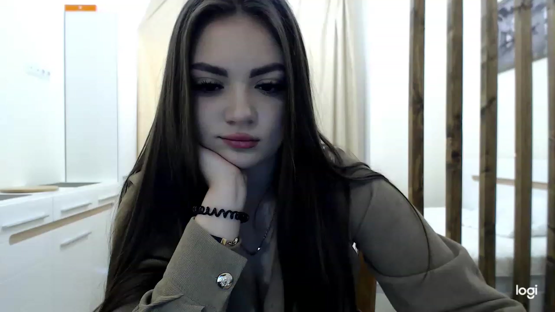 Gallery image thumbnail from CutieMoonX's myfreecams stream on, 03/01/2023, 12:10 image 19 of 20