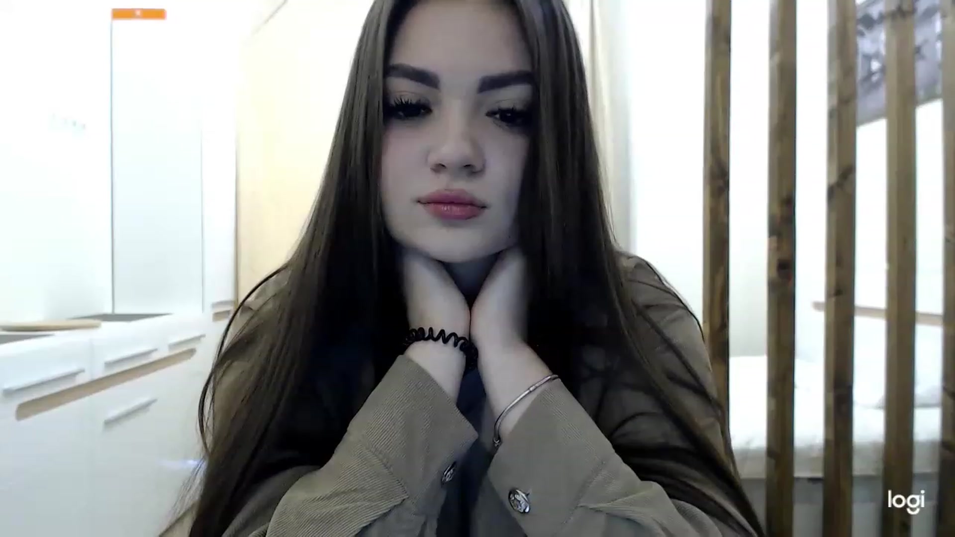 Gallery image thumbnail from CutieMoonX's myfreecams stream on, 03/01/2023, 12:10 image 7 of 20