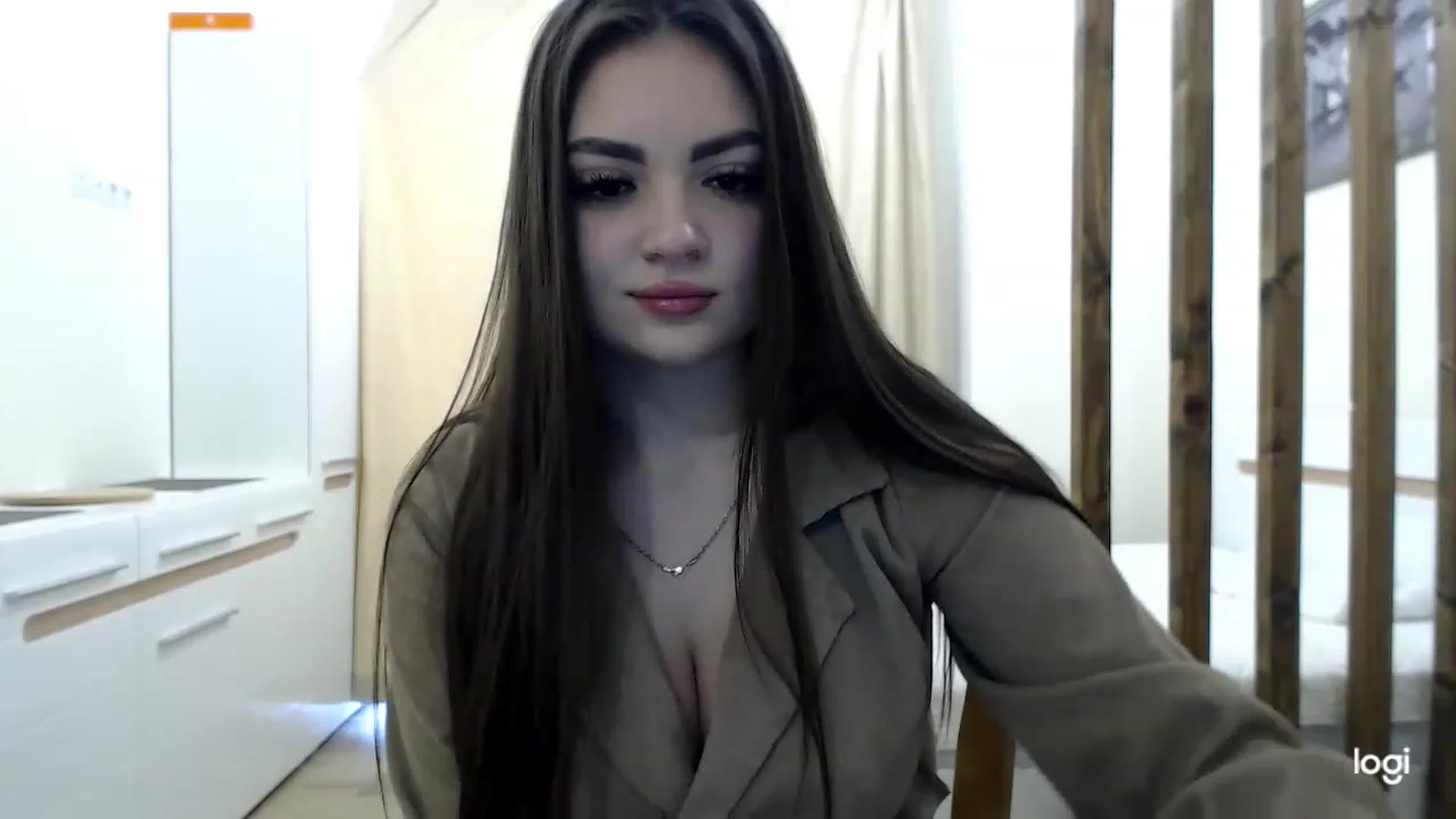 Gallery image thumbnail from CutieMoonX's myfreecams stream on, 03/01/2023, 12:10 image 6 of 20