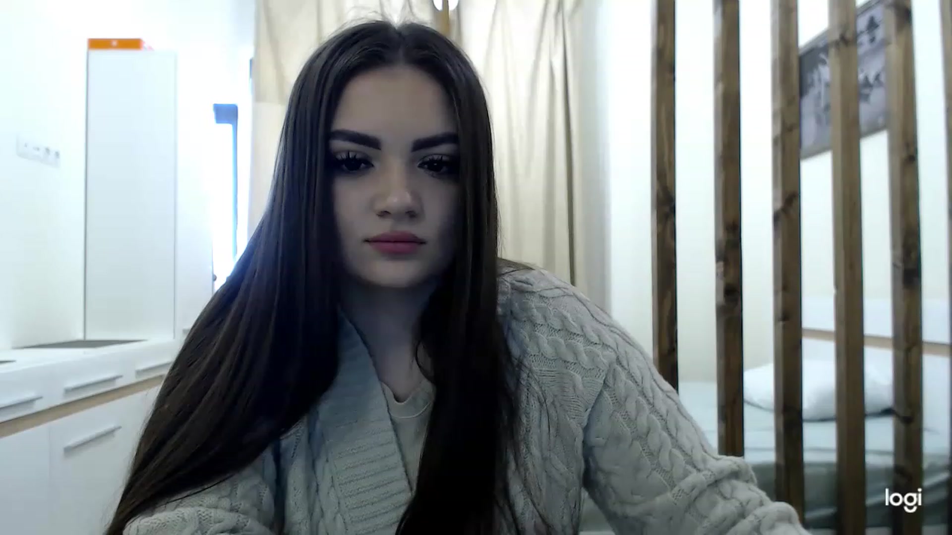 Gallery image thumbnail from CutieMoonX's myfreecams stream on, 03/02/2023, 15:13 image 7 of 20