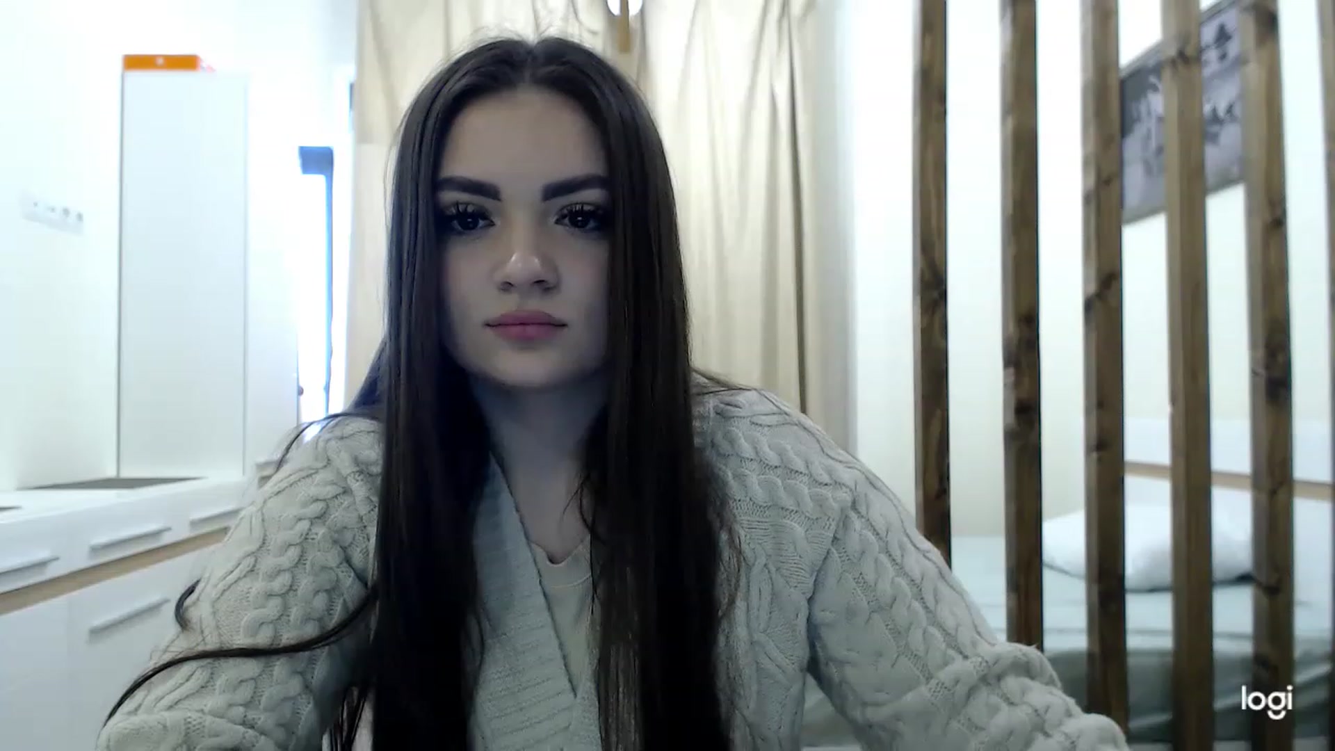 Gallery image thumbnail from CutieMoonX's myfreecams stream on, 03/02/2023, 15:13 image 12 of 20