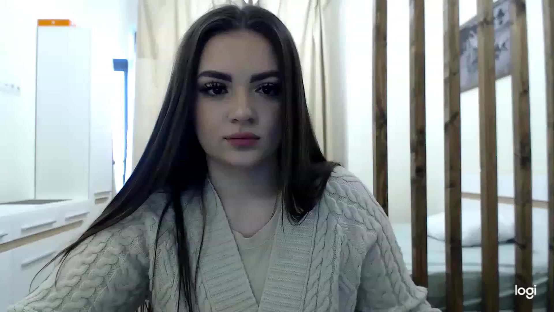 Gallery image thumbnail from CutieMoonX's myfreecams stream on, 03/02/2023, 15:13 image 19 of 20