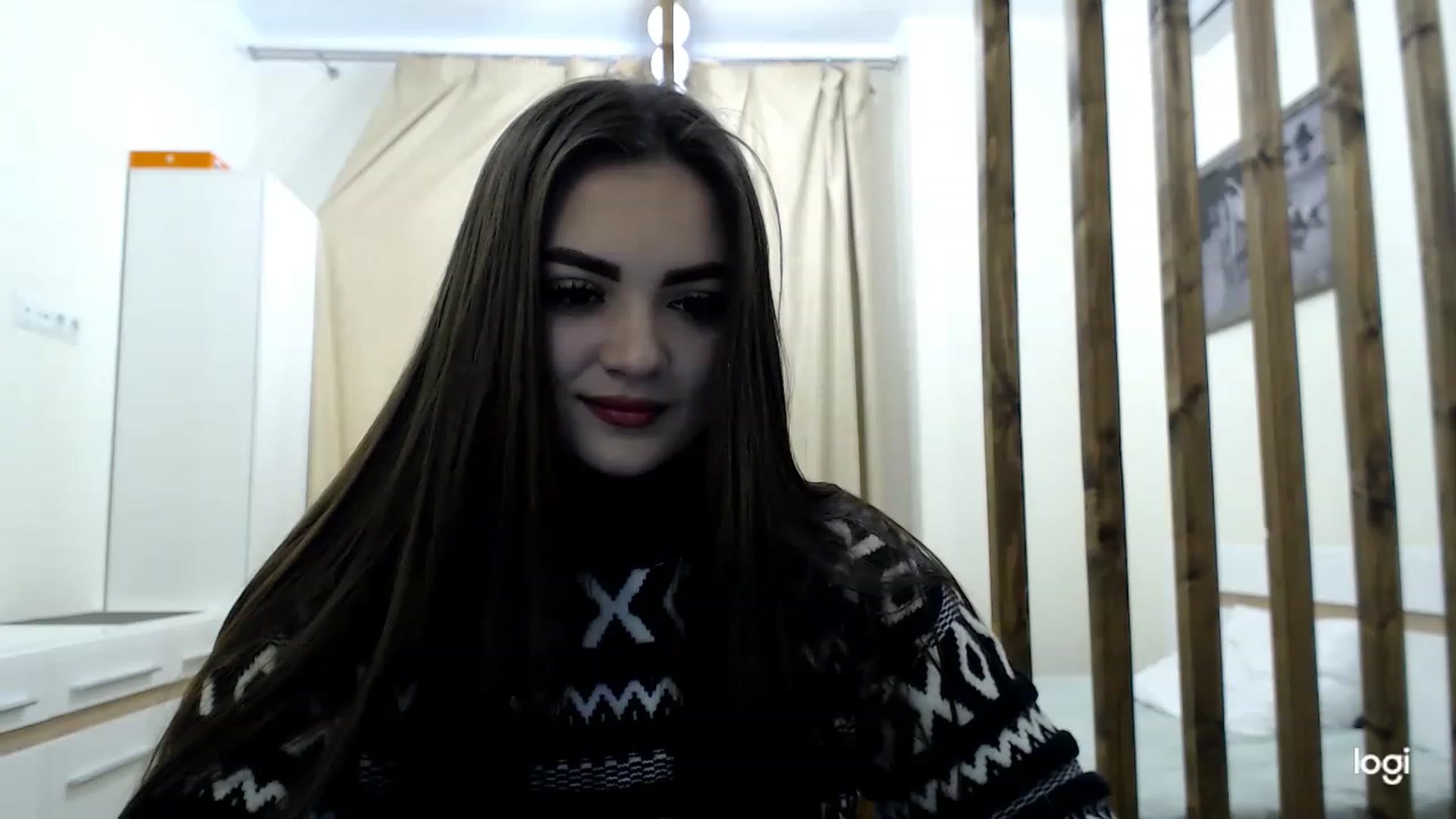 Gallery image thumbnail from CutieMoonX's myfreecams stream on, 03/06/2023, 14:35 image 7 of 20