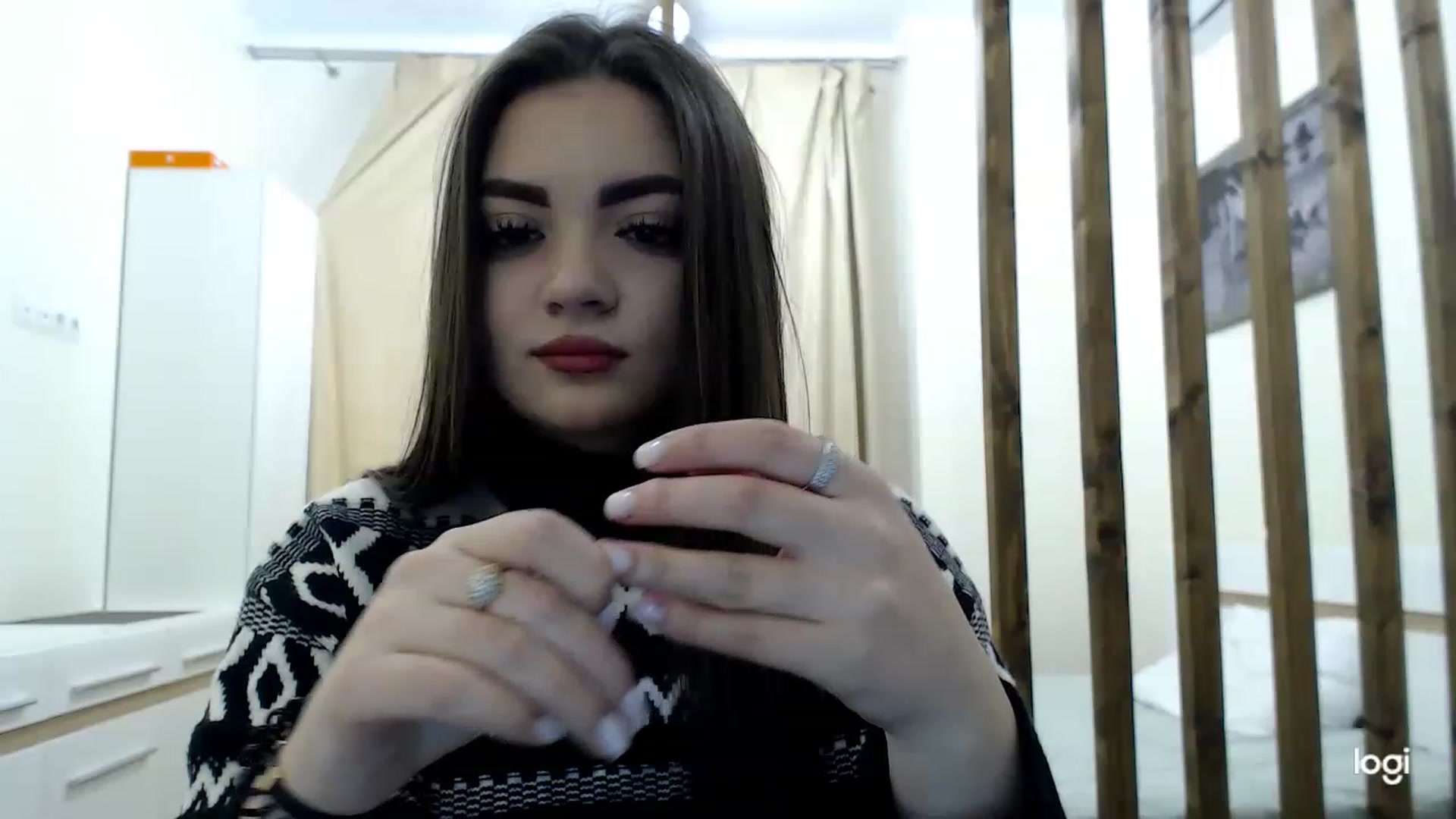 Gallery image thumbnail from CutieMoonX's myfreecams stream on, 03/06/2023, 14:35 image 14 of 20