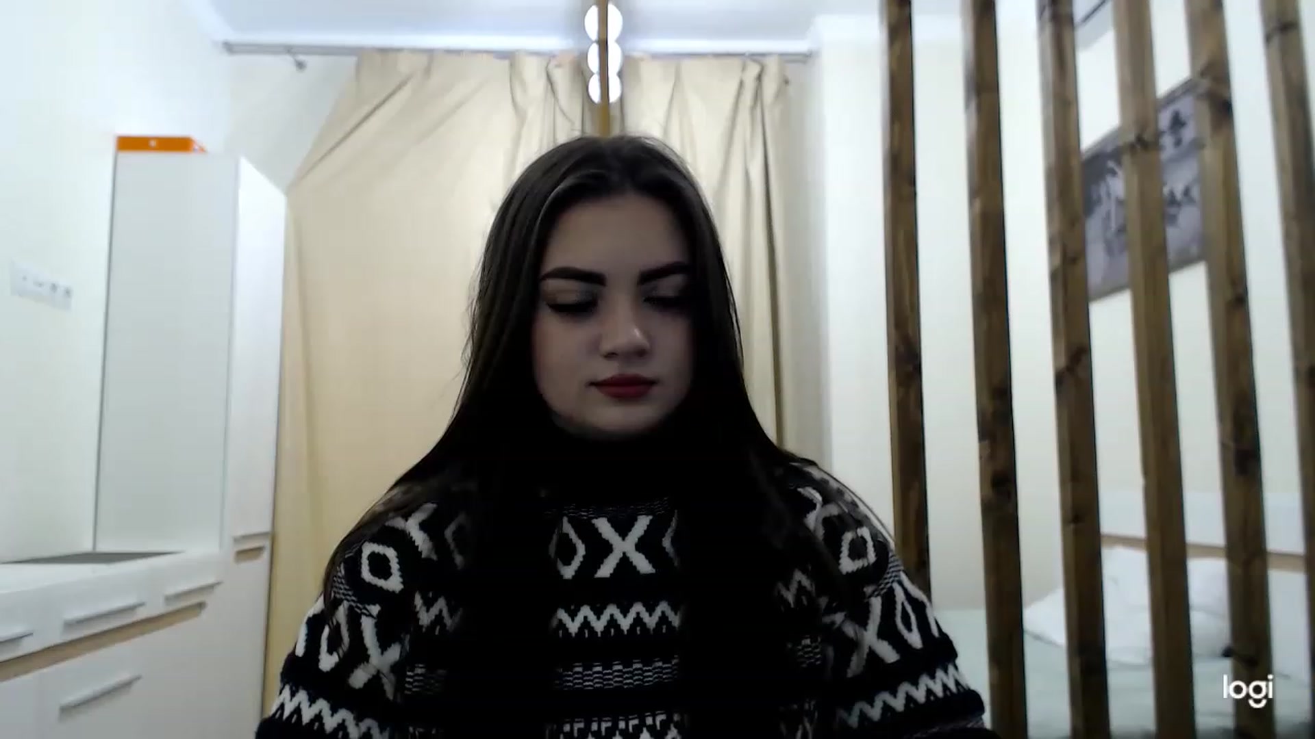 Gallery image thumbnail from CutieMoonX's myfreecams stream on, 03/06/2023, 14:35 image 17 of 20