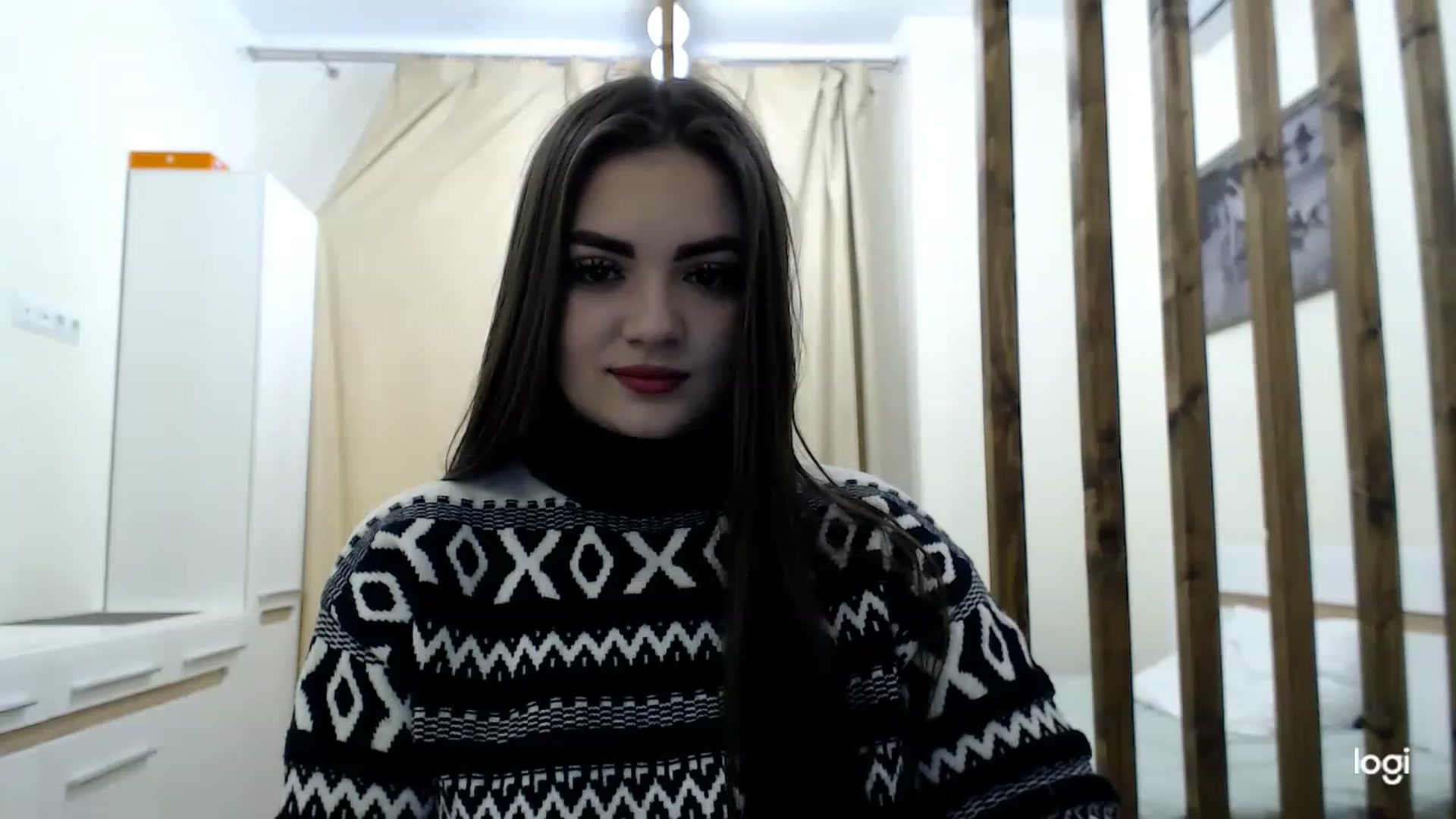 Gallery image thumbnail from CutieMoonX's myfreecams stream on, 03/06/2023, 14:35 image 10 of 20