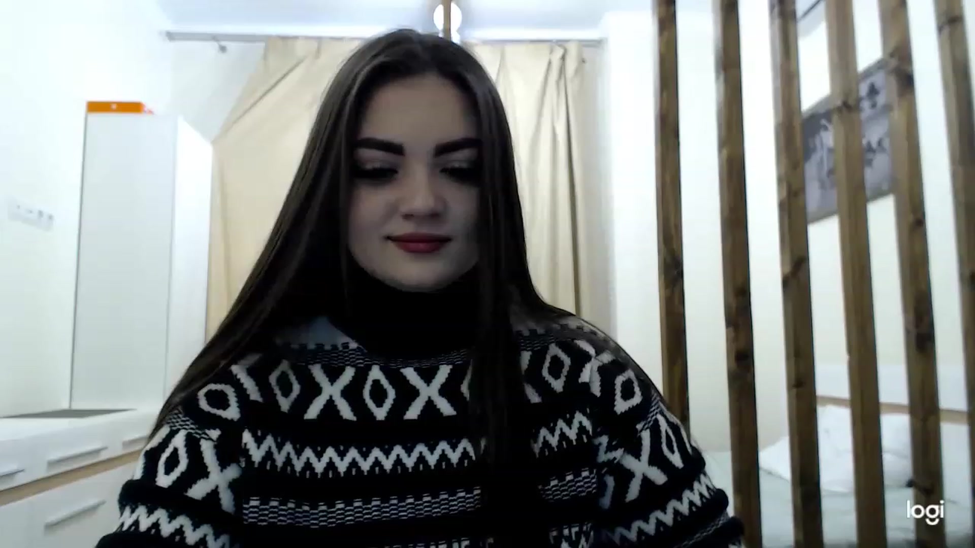 Gallery image thumbnail from CutieMoonX's myfreecams stream on, 03/06/2023, 14:35 image 4 of 20