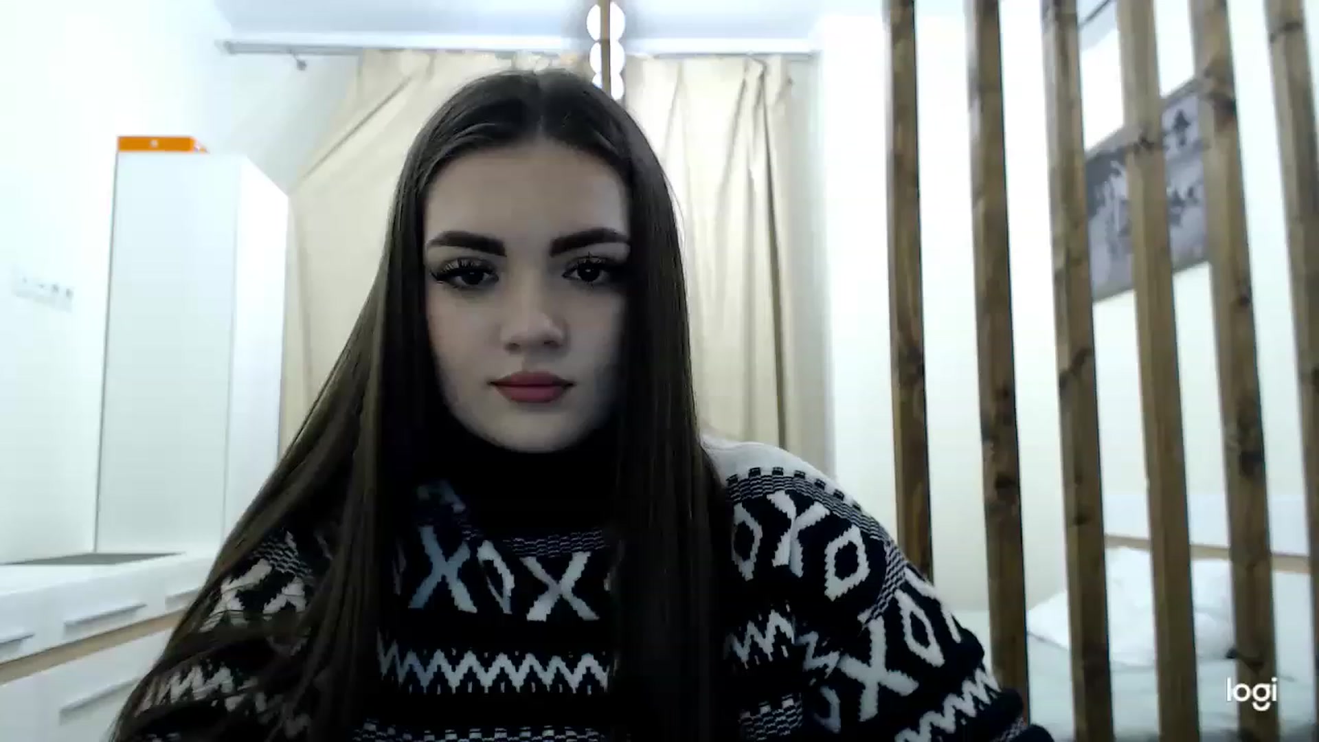 Gallery image thumbnail from CutieMoonX's myfreecams stream on, 03/06/2023, 16:16 image 7 of 20
