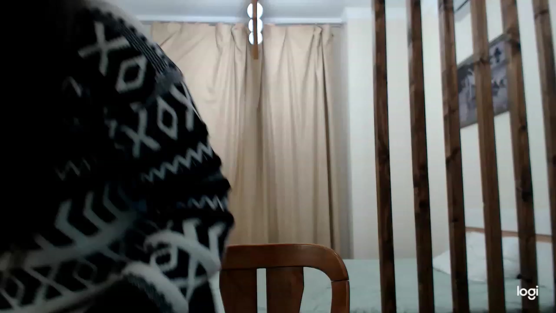 Gallery image thumbnail from CutieMoonX's myfreecams stream on, 03/06/2023, 16:16 image 5 of 20