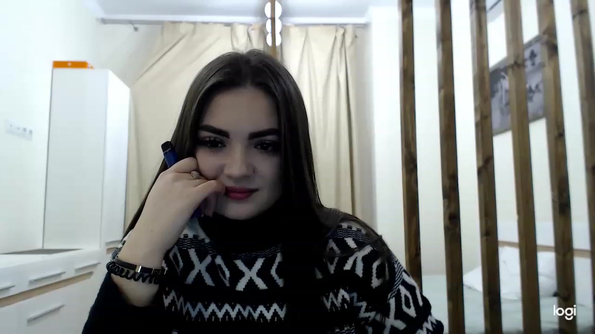 Gallery image thumbnail from CutieMoonX's myfreecams stream on, 03/06/2023, 16:16 image 18 of 20
