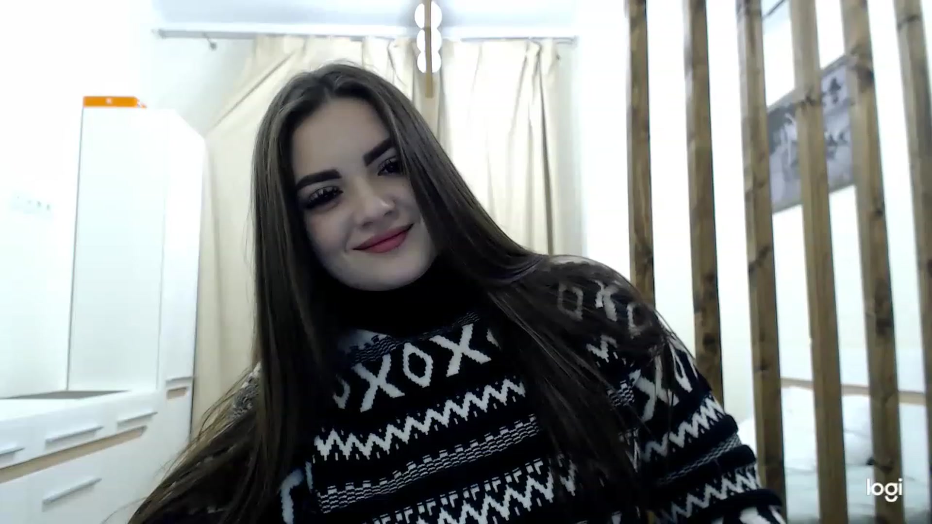 Gallery image thumbnail from CutieMoonX's myfreecams stream on, 03/06/2023, 16:16 image 19 of 20