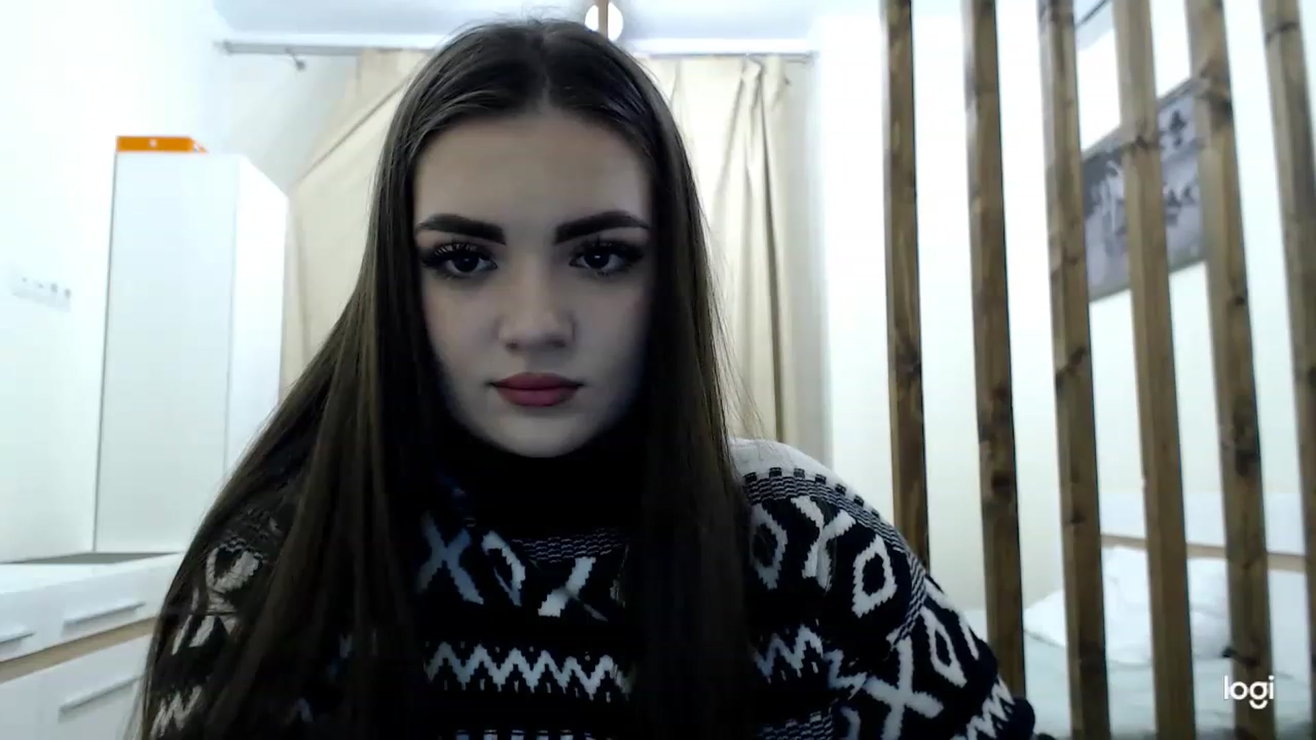 Gallery image thumbnail from CutieMoonX's myfreecams stream on, 03/06/2023, 16:16 image 8 of 20