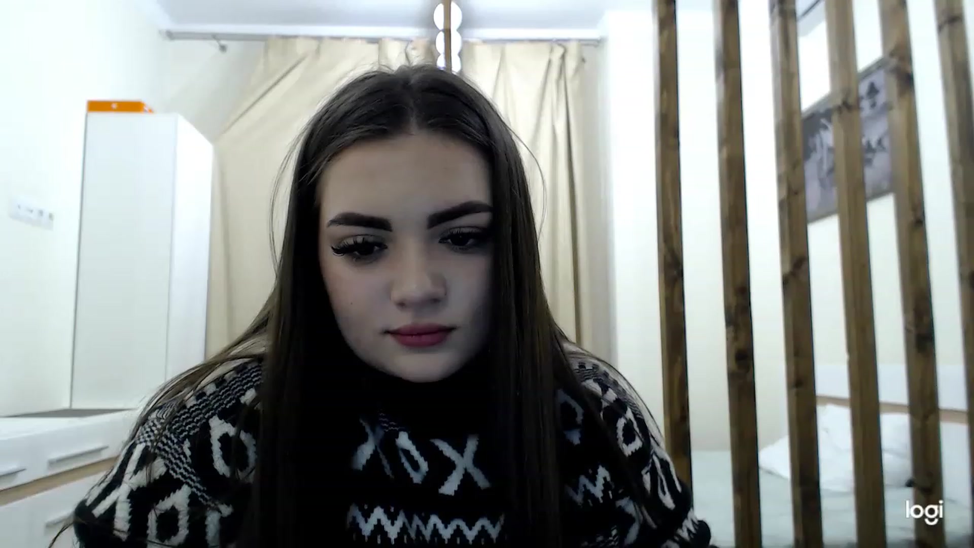 Gallery image thumbnail from CutieMoonX's myfreecams stream on, 03/06/2023, 16:55 image 9 of 20