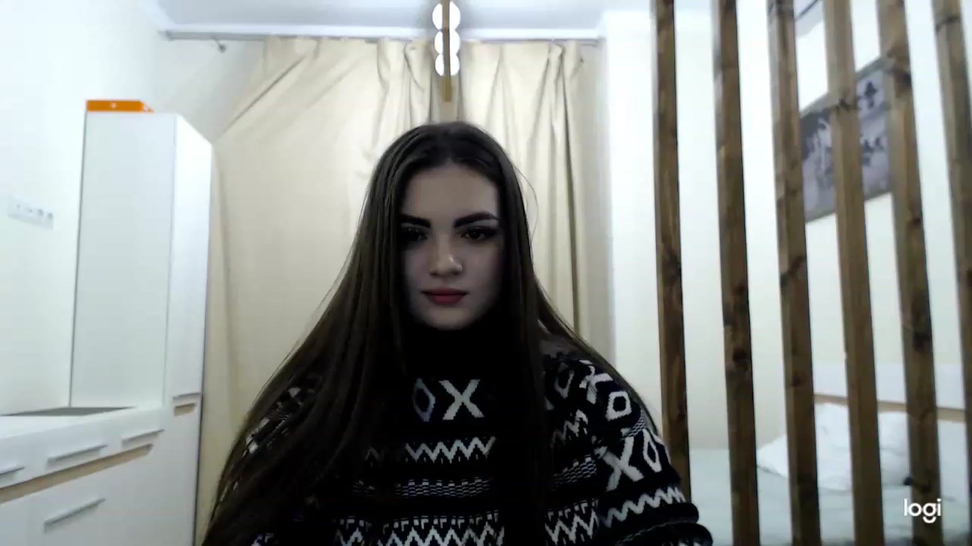 Gallery image thumbnail from CutieMoonX's myfreecams stream on, 03/06/2023, 16:55 image 4 of 20
