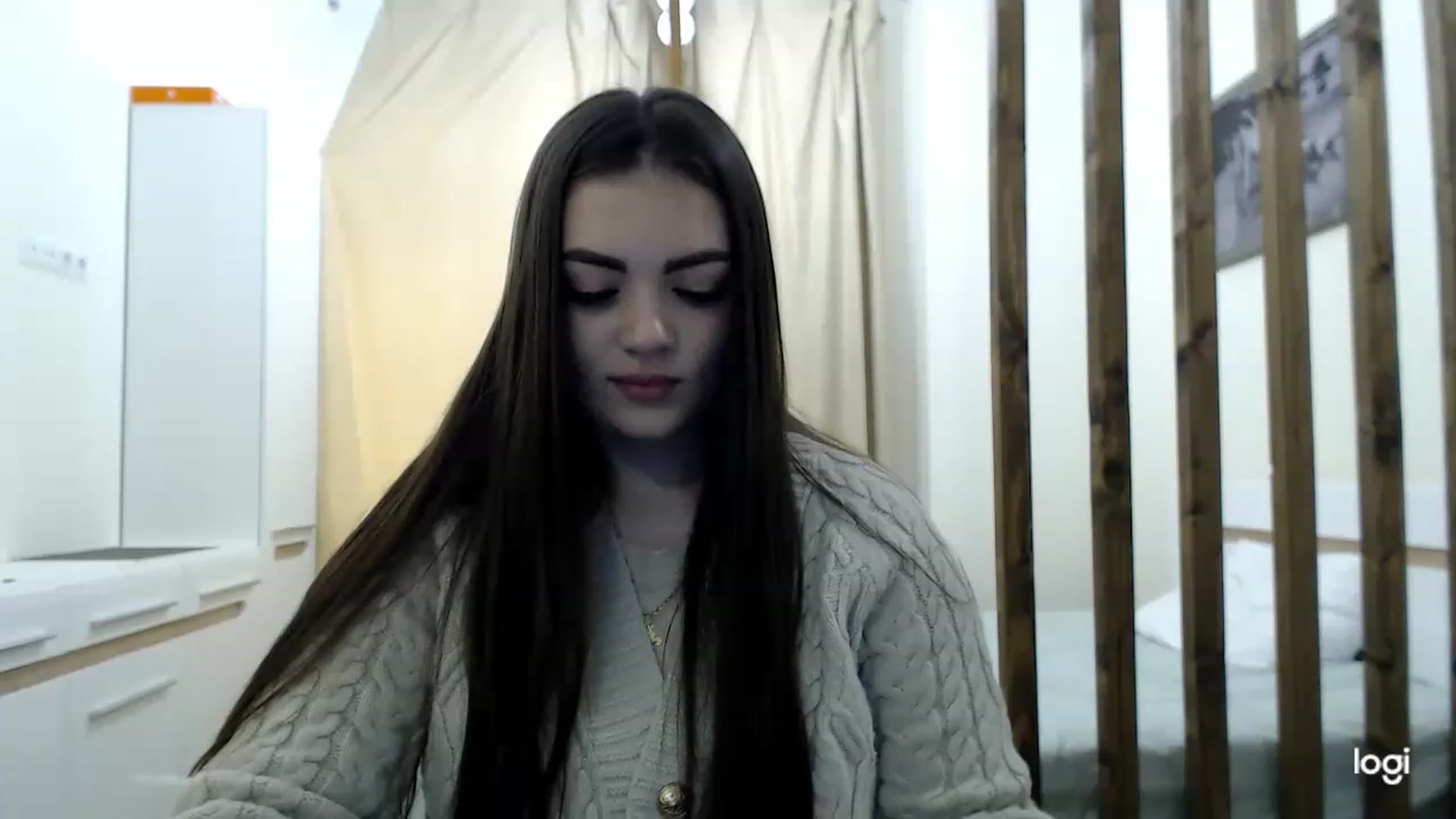 Gallery image thumbnail from CutieMoonX's myfreecams stream on, 03/07/2023, 14:17 image 8 of 20
