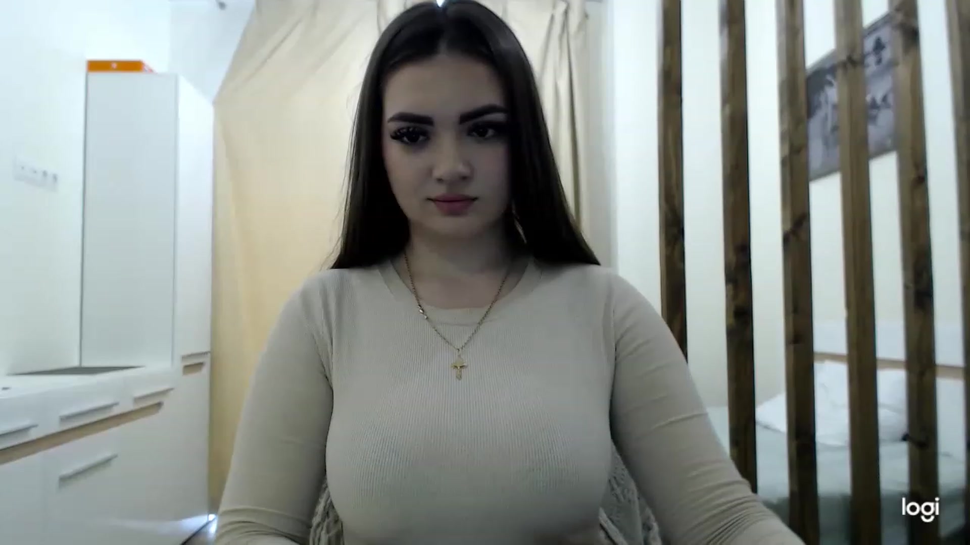 Gallery image thumbnail from CutieMoonX's myfreecams stream on, 03/07/2023, 14:17 image 17 of 20
