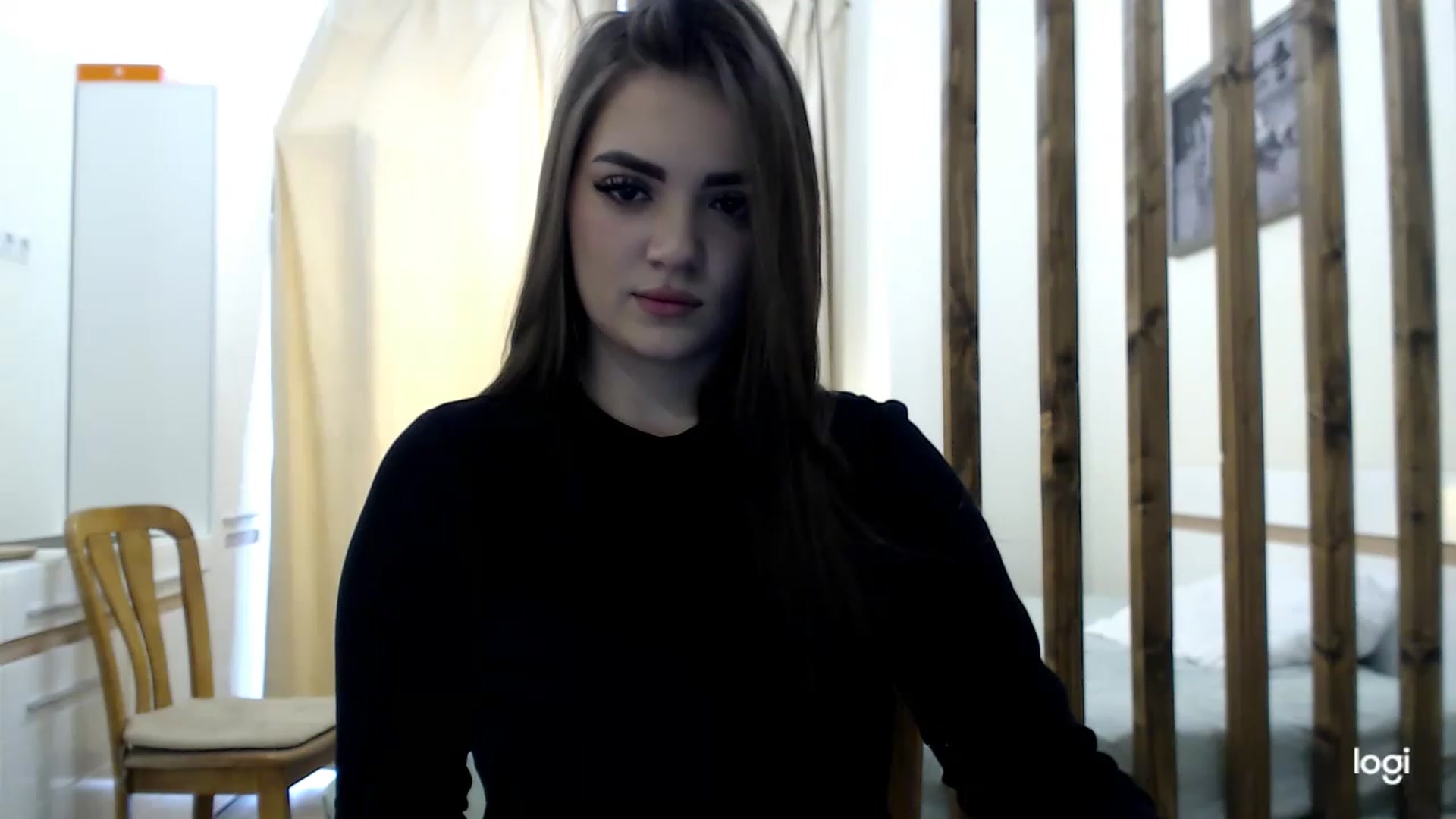 Gallery image thumbnail from CutieMoonX's myfreecams stream on, 03/08/2023, 09:11 image 13 of 20