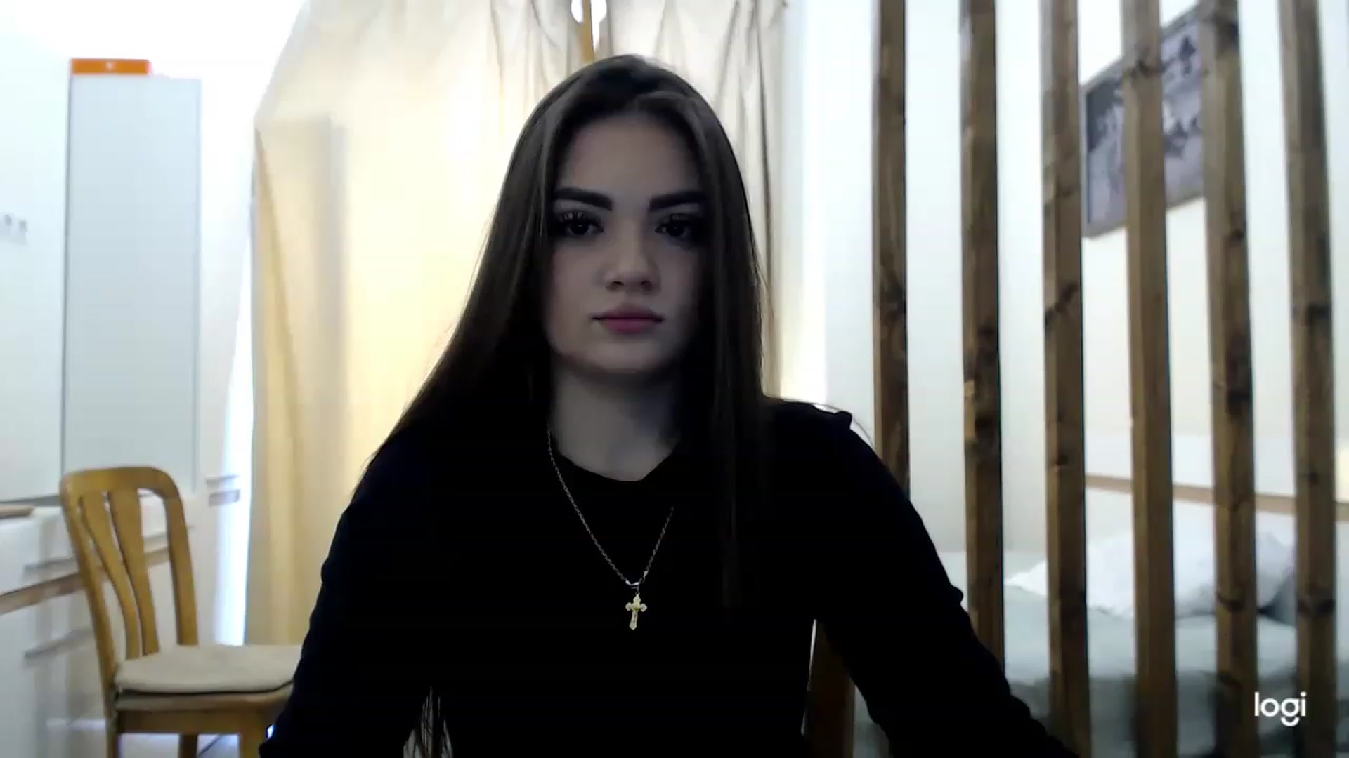 Gallery image thumbnail from CutieMoonX's myfreecams stream on, 03/08/2023, 09:11 image 10 of 20