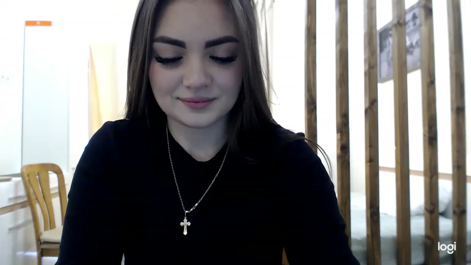 Gallery image thumbnail from CutieMoonX's myfreecams stream on, 03/08/2023, 09:11 image 5 of 20
