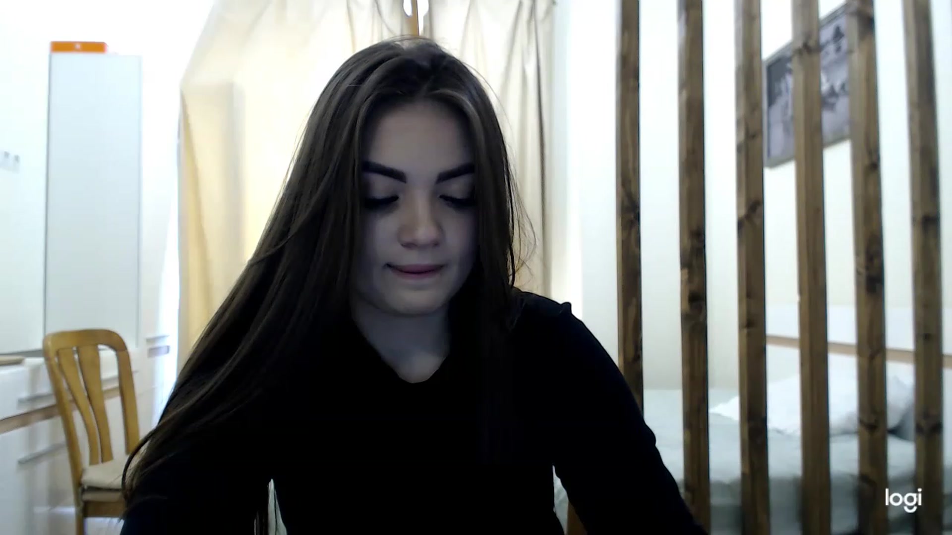Gallery image thumbnail from CutieMoonX's myfreecams stream on, 03/08/2023, 09:11 image 17 of 20