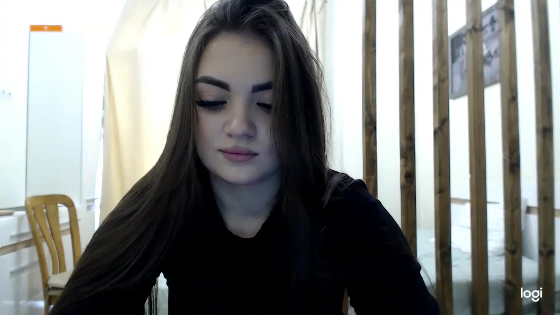 Gallery image thumbnail from CutieMoonX's myfreecams stream on, 03/08/2023, 09:50 image 3 of 20