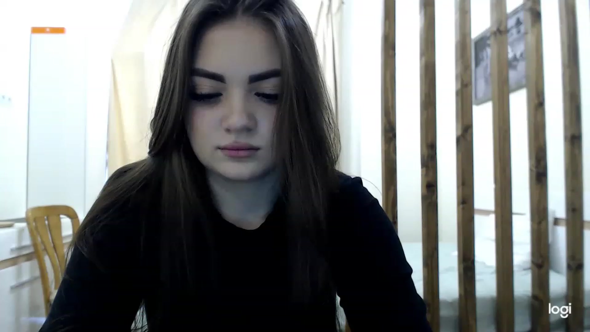 Gallery image thumbnail from CutieMoonX's myfreecams stream on, 03/08/2023, 10:43 image 7 of 20