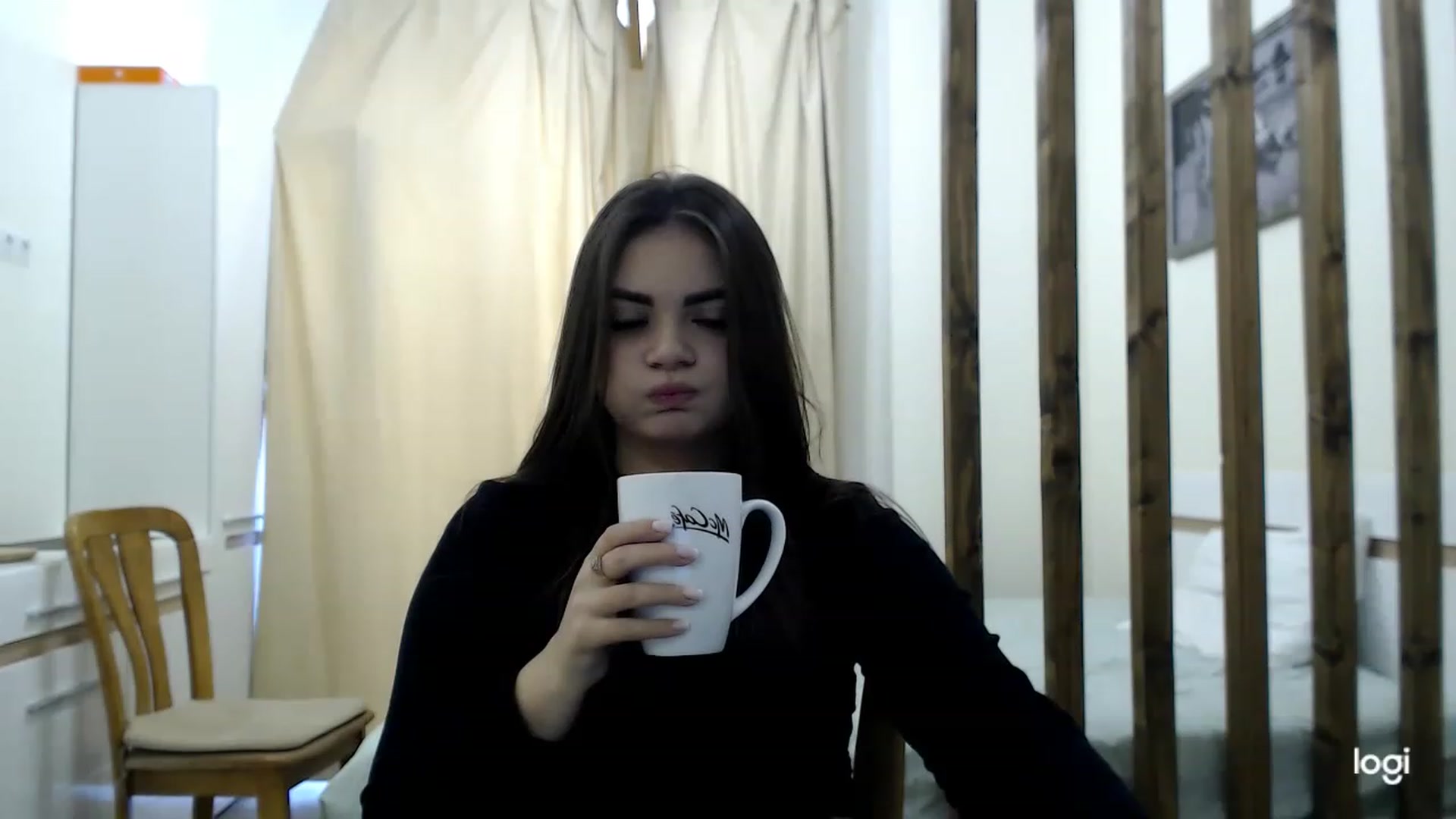 Gallery image thumbnail from CutieMoonX's myfreecams stream on, 03/08/2023, 10:43 image 17 of 20