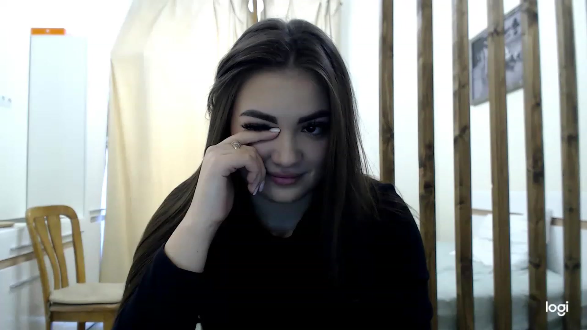 Gallery image thumbnail from CutieMoonX's myfreecams stream on, 03/08/2023, 10:43 image 3 of 20