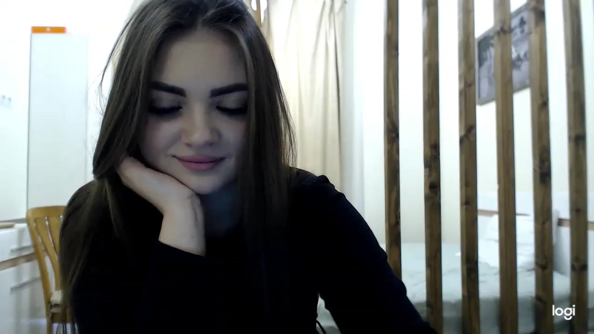 Gallery image thumbnail from CutieMoonX's myfreecams stream on, 03/08/2023, 10:43 image 9 of 20