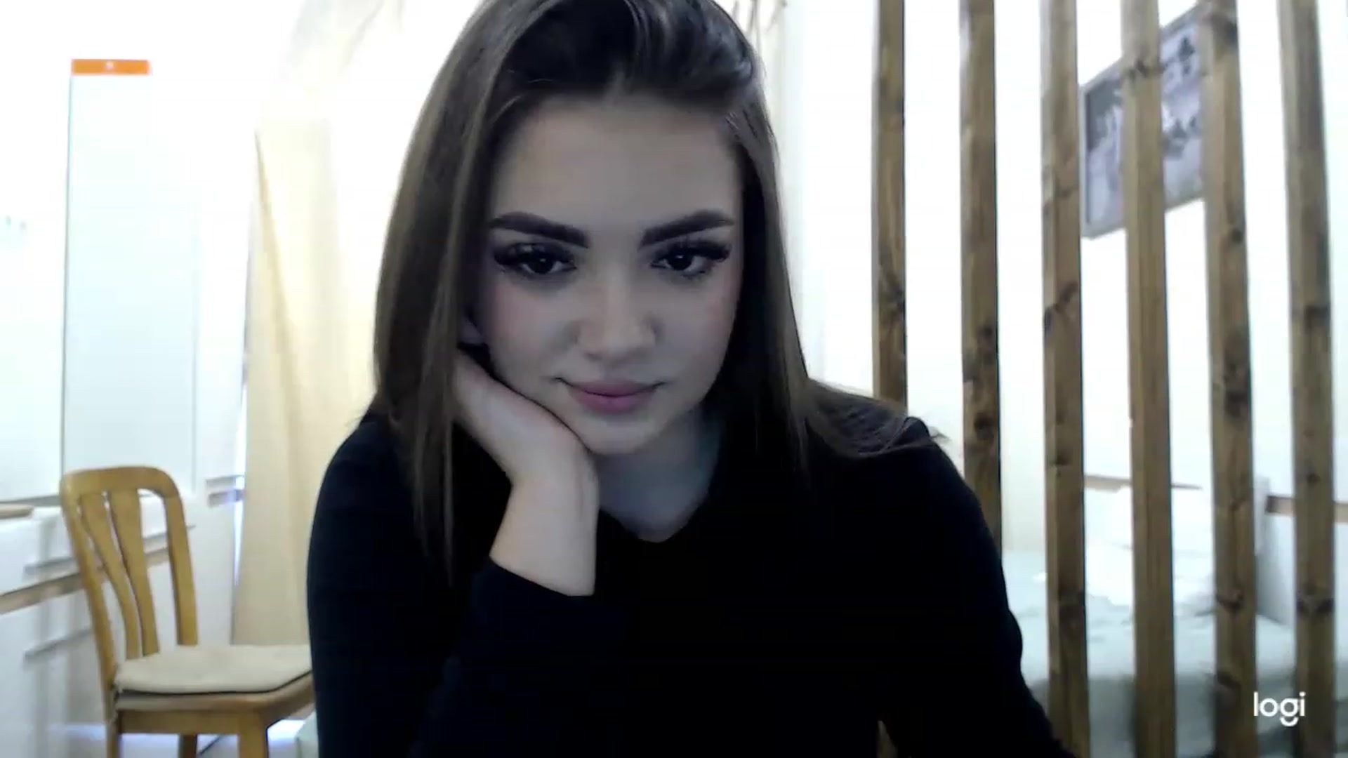 Gallery image thumbnail from CutieMoonX's myfreecams stream on, 03/08/2023, 11:06 image 5 of 20