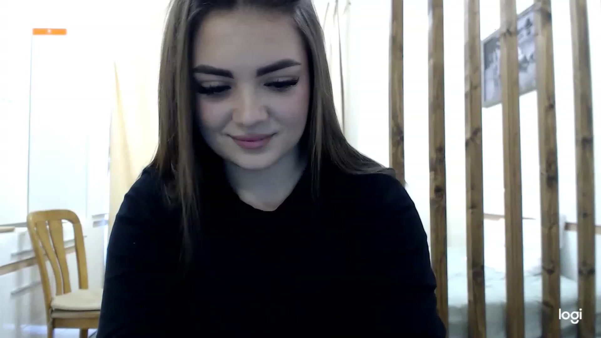 Gallery image thumbnail from CutieMoonX's myfreecams stream on, 03/08/2023, 11:06 image 6 of 20