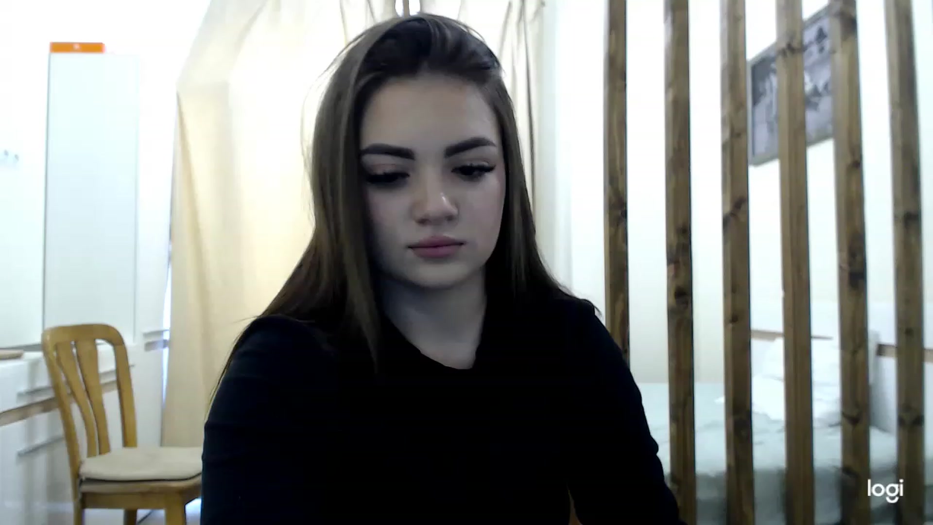 Gallery image thumbnail from CutieMoonX's myfreecams stream on, 03/08/2023, 11:06 image 4 of 20