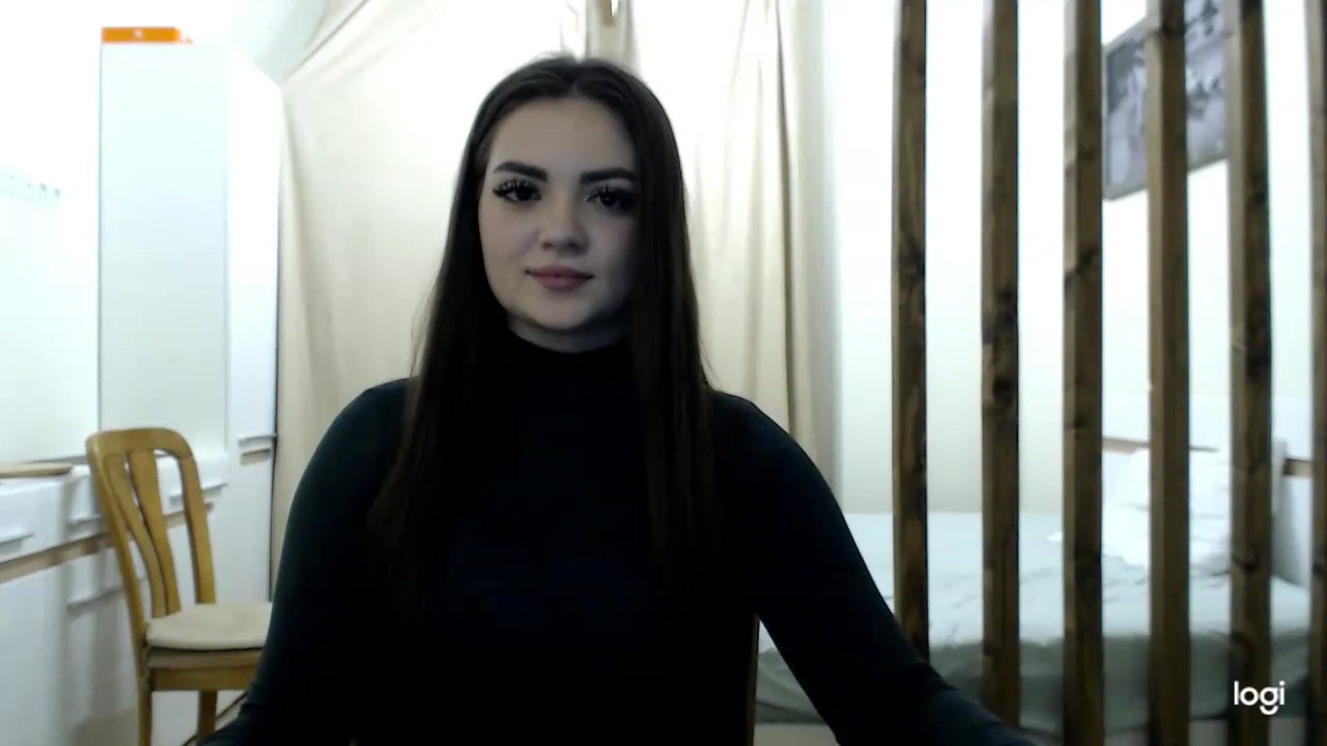 Gallery image thumbnail from CutieMoonX's myfreecams stream on, 03/09/2023, 16:54 image 9 of 20
