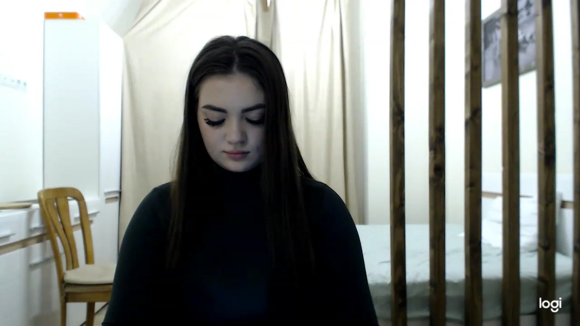 Gallery image thumbnail from CutieMoonX's myfreecams stream on, 03/09/2023, 16:54 image 11 of 20