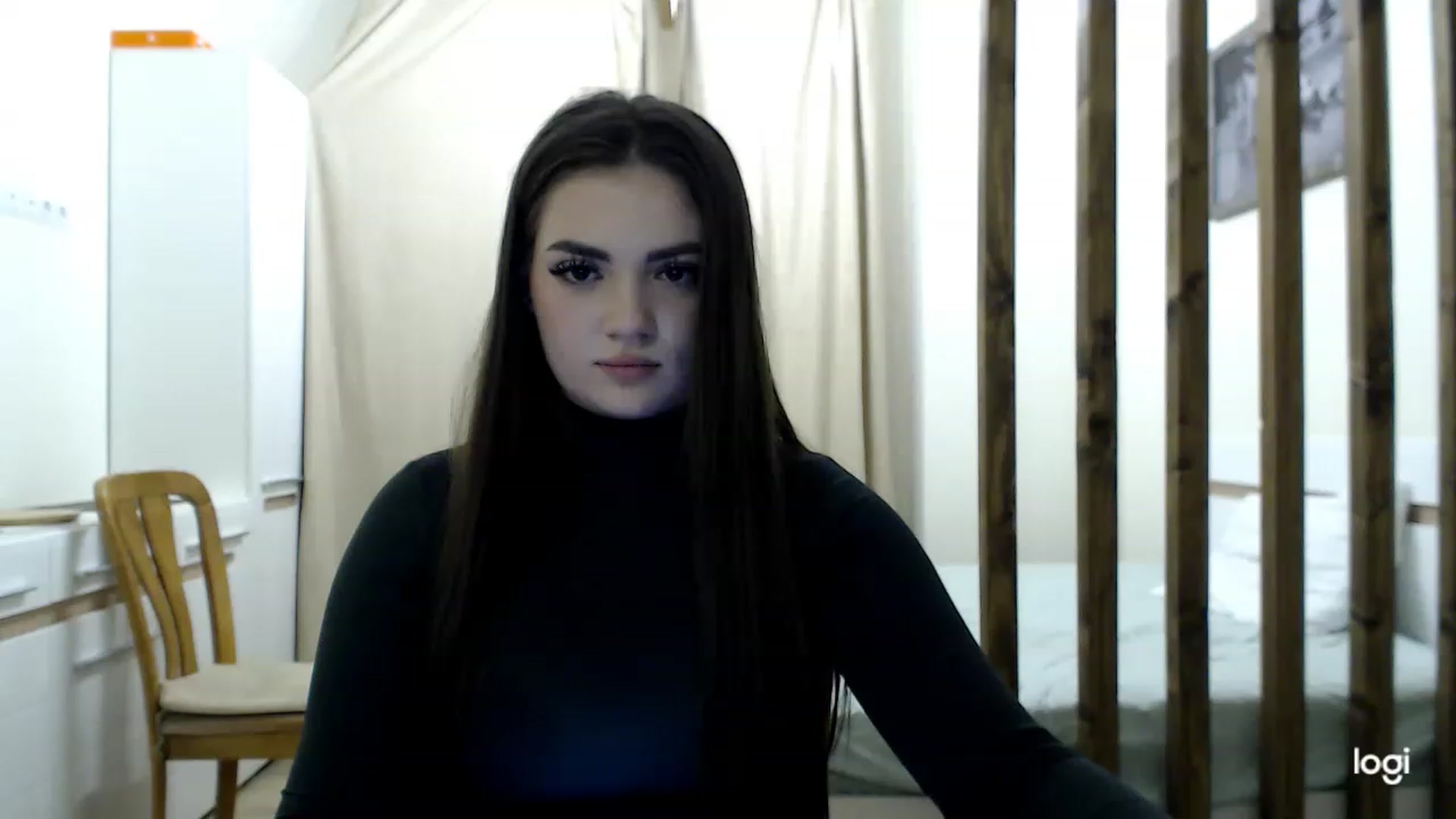 Gallery image thumbnail from CutieMoonX's myfreecams stream on, 03/09/2023, 16:54 image 10 of 20