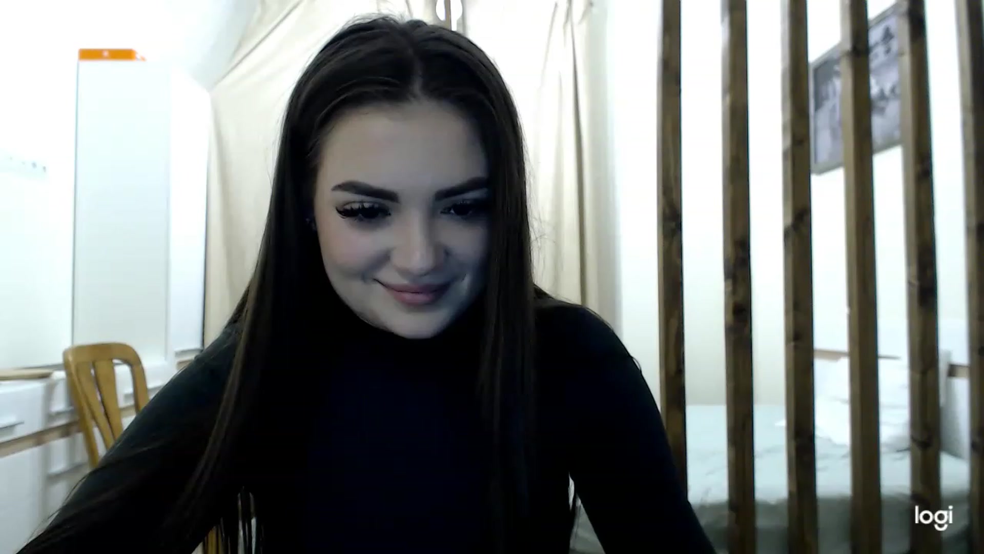 Gallery image thumbnail from CutieMoonX's myfreecams stream on, 03/09/2023, 16:54 image 3 of 20