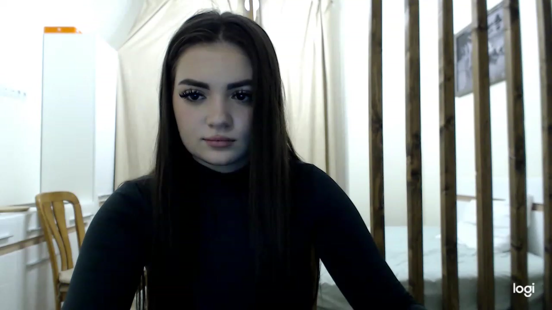 Gallery image thumbnail from CutieMoonX's myfreecams stream on, 03/09/2023, 16:54 image 6 of 20